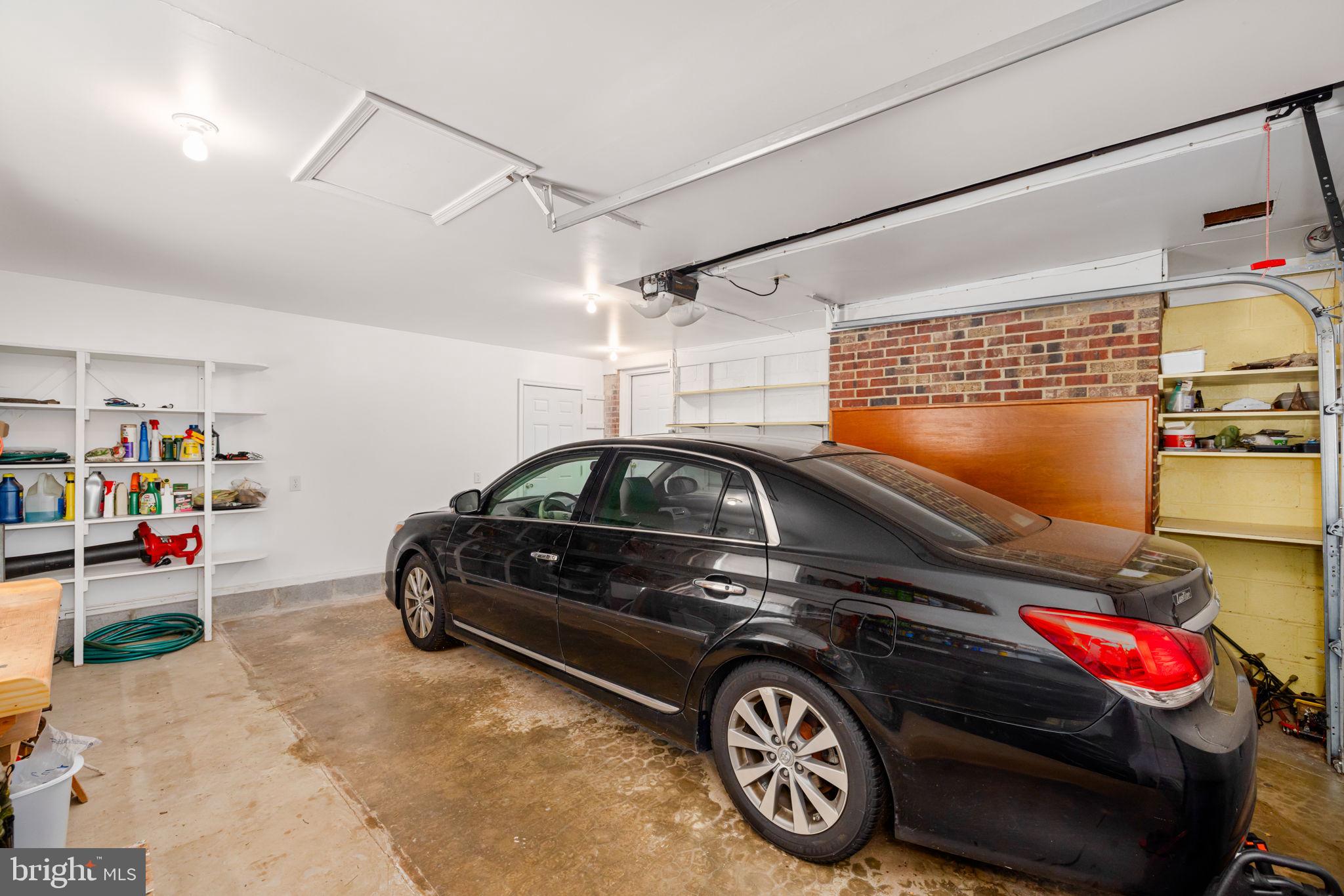 WEST SPRINGFIELD - Residential