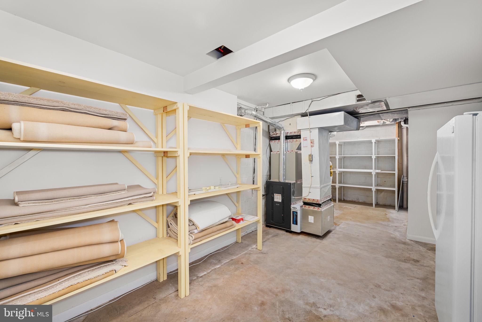 WEST SPRINGFIELD - Residential