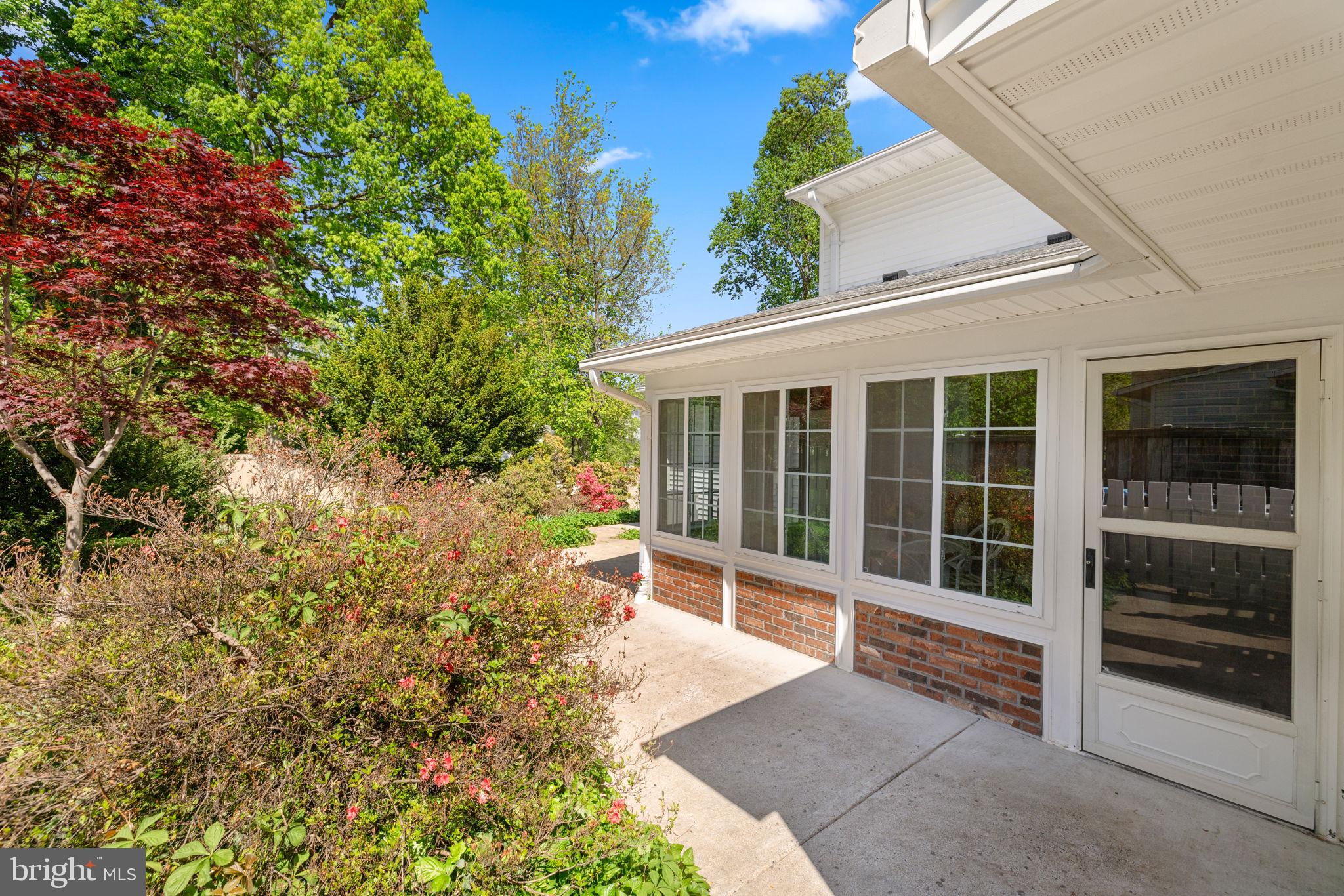 WEST SPRINGFIELD - Residential