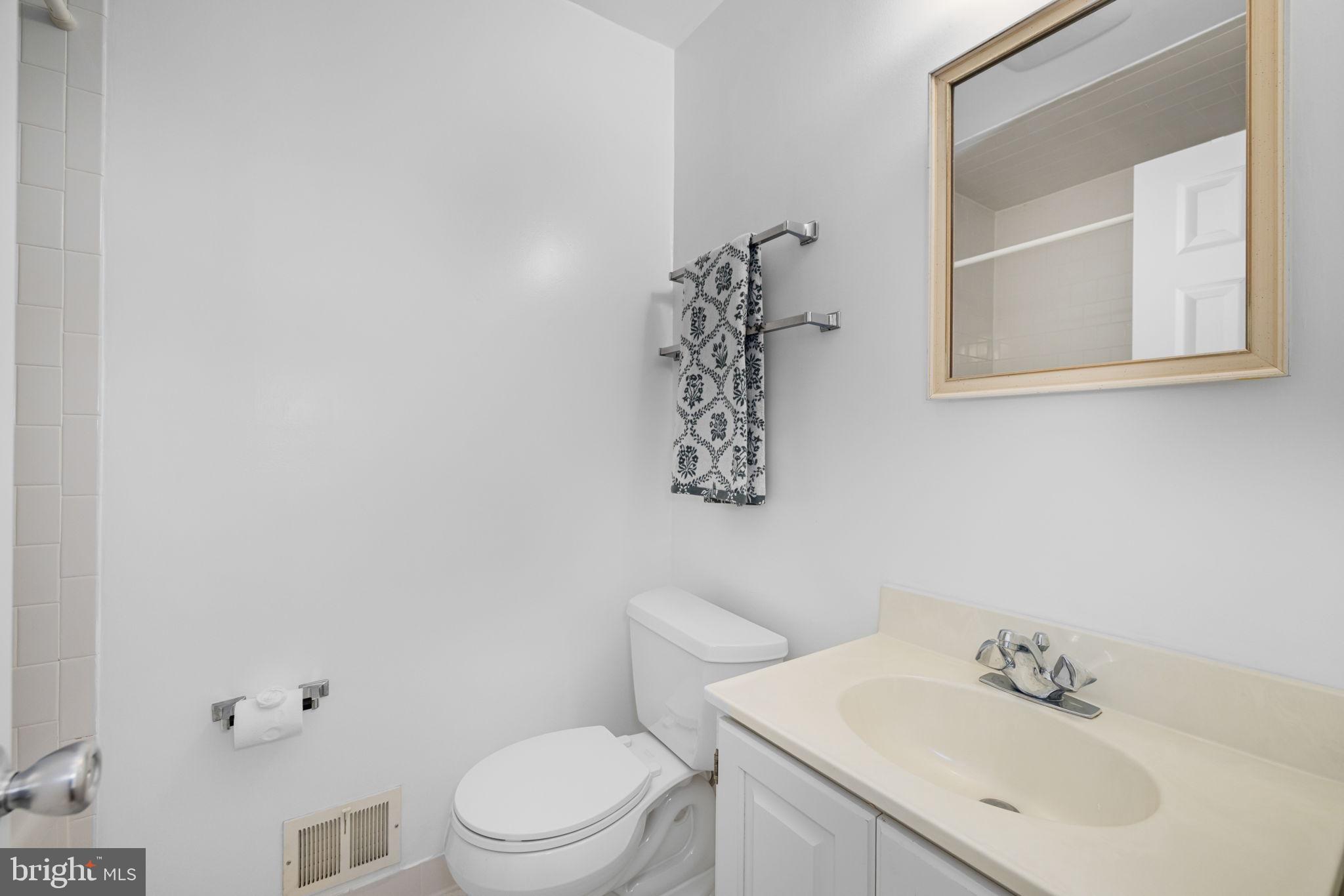 WEST SPRINGFIELD - Residential