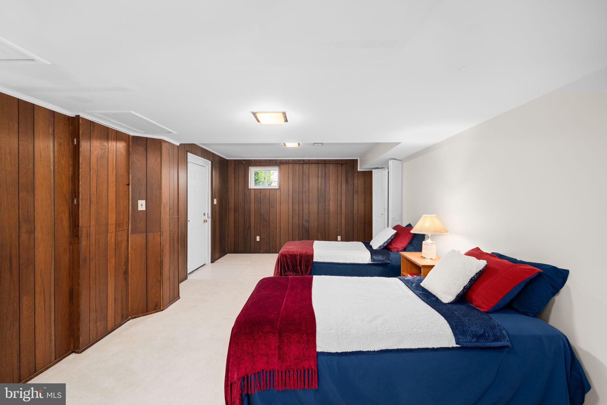 WEST SPRINGFIELD - Residential