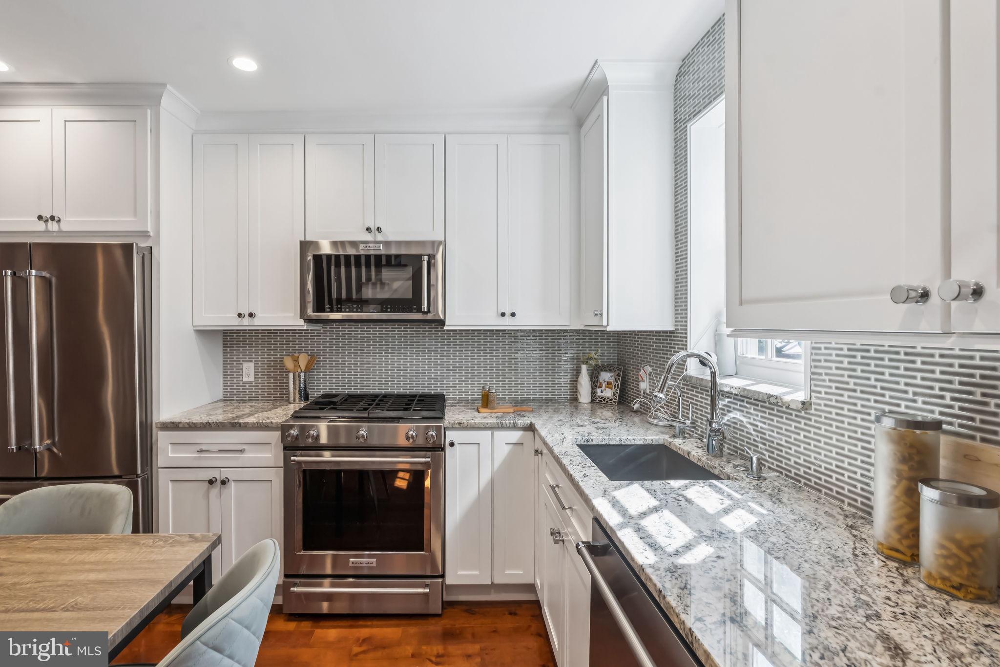 WASHINGTON SQ WEST - Residential