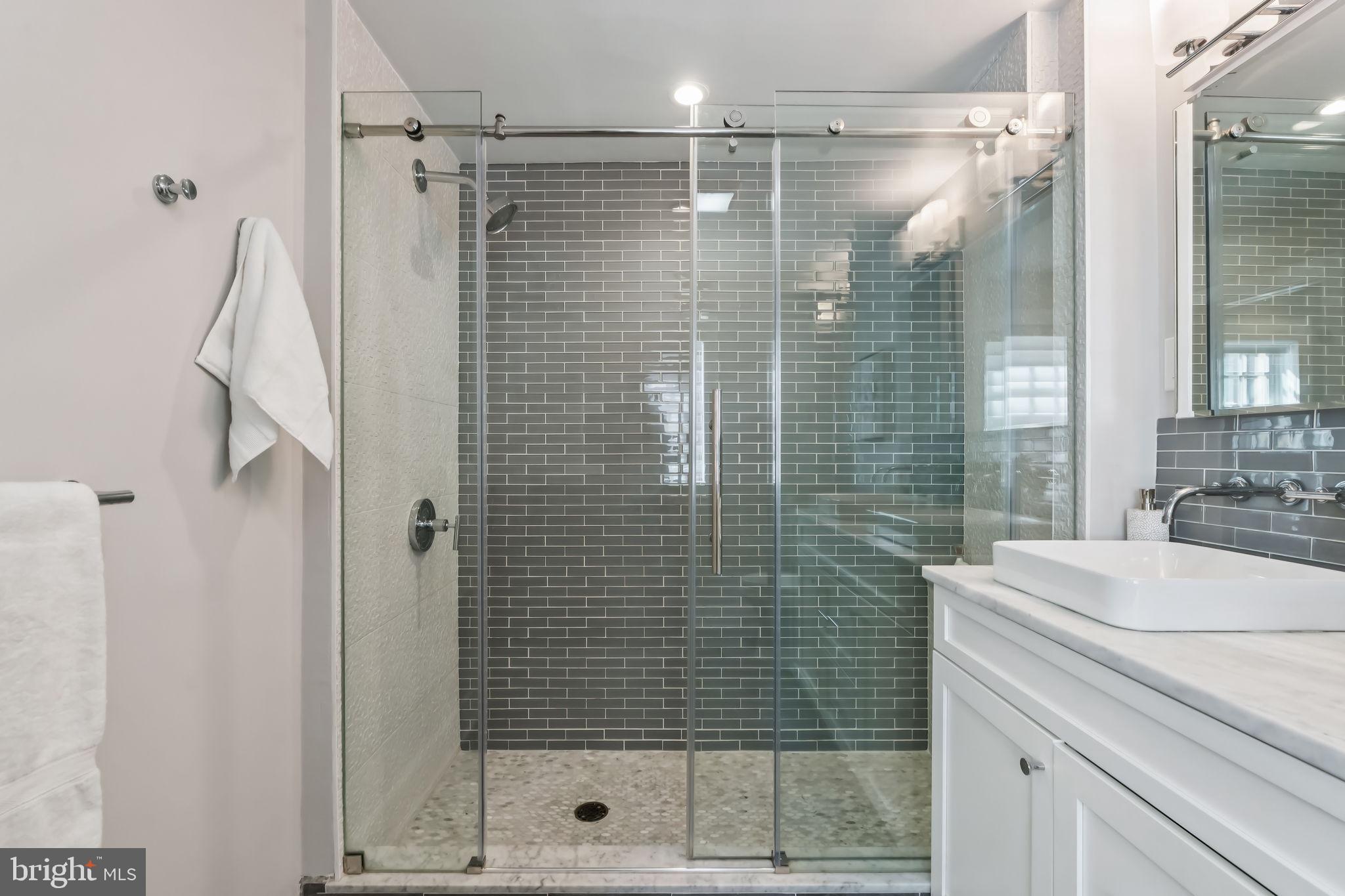 WASHINGTON SQ WEST - Residential