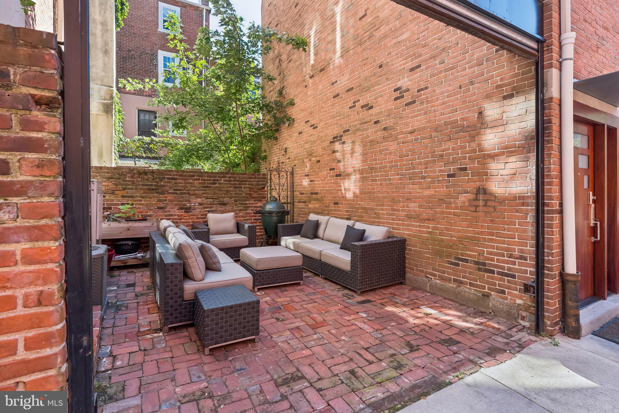 WASHINGTON SQ WEST - Residential