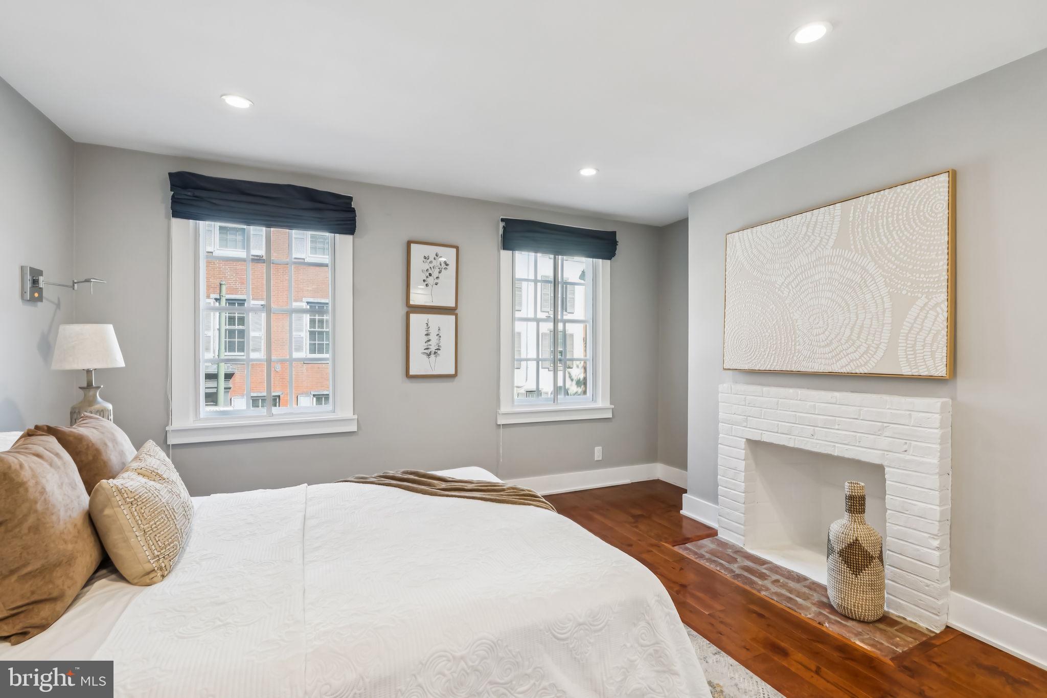 WASHINGTON SQ WEST - Residential