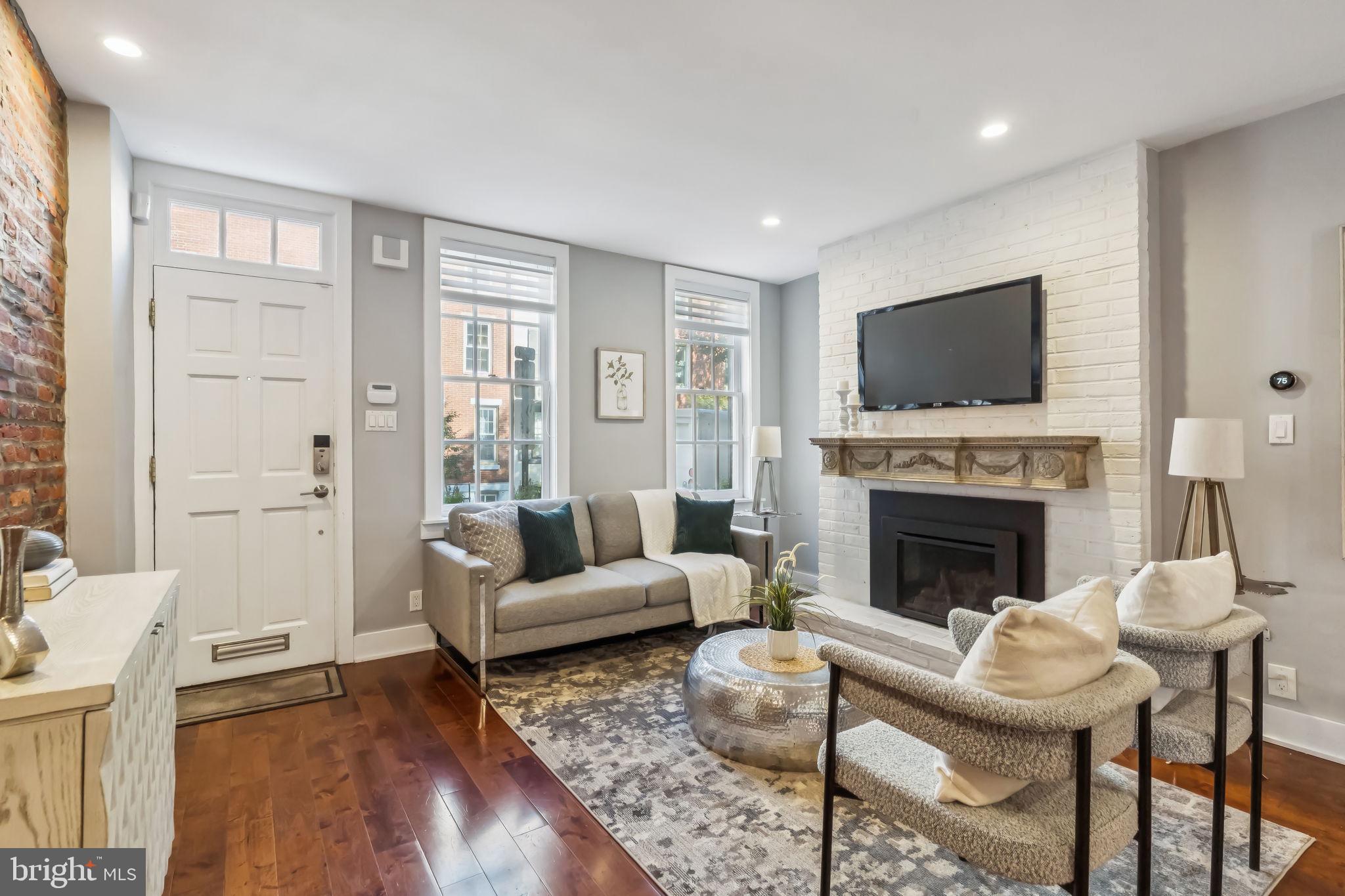 338 S 12TH STREET