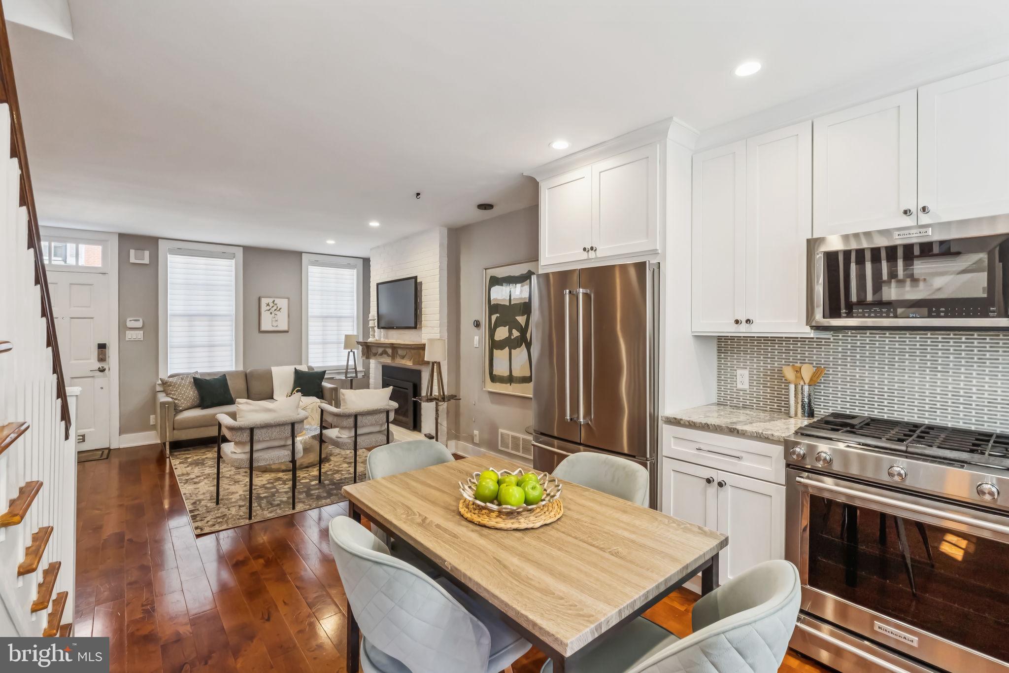 WASHINGTON SQ WEST - Residential