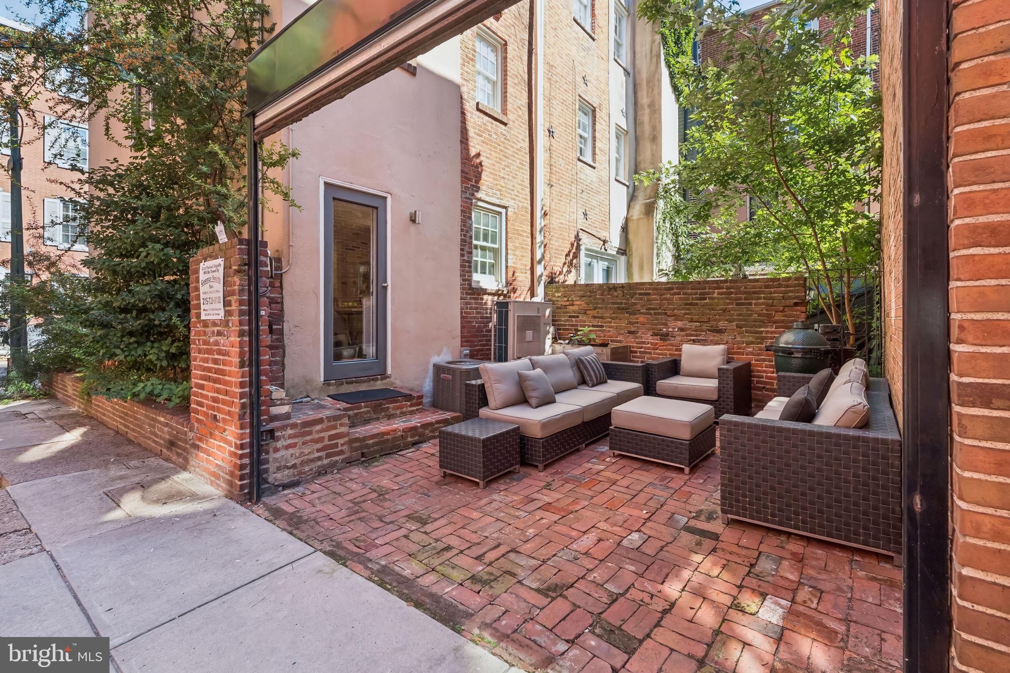 WASHINGTON SQ WEST - Residential