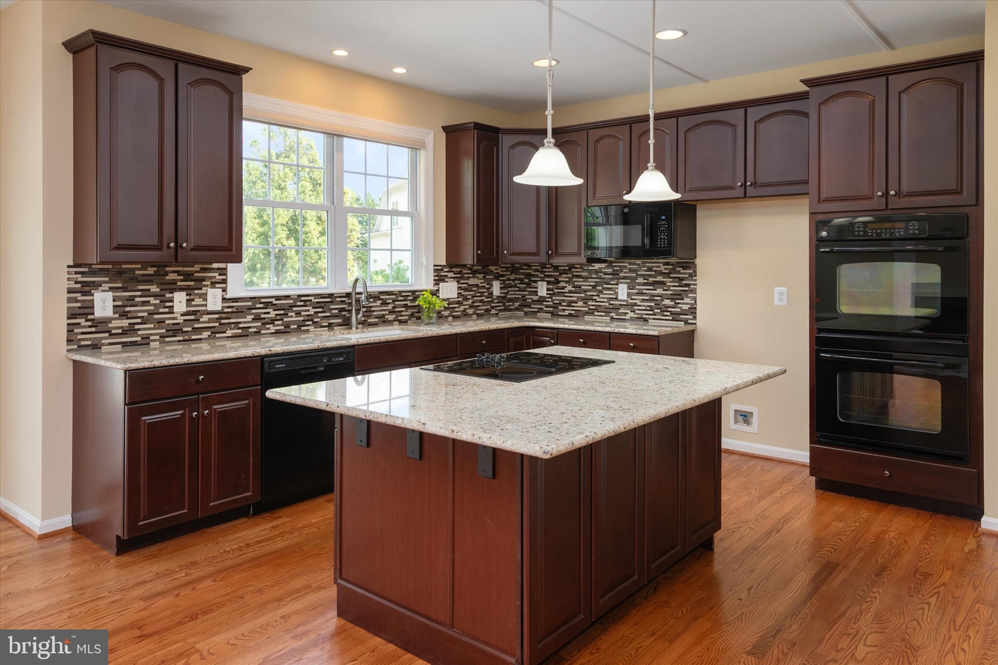 STONE RIDGE - Residential