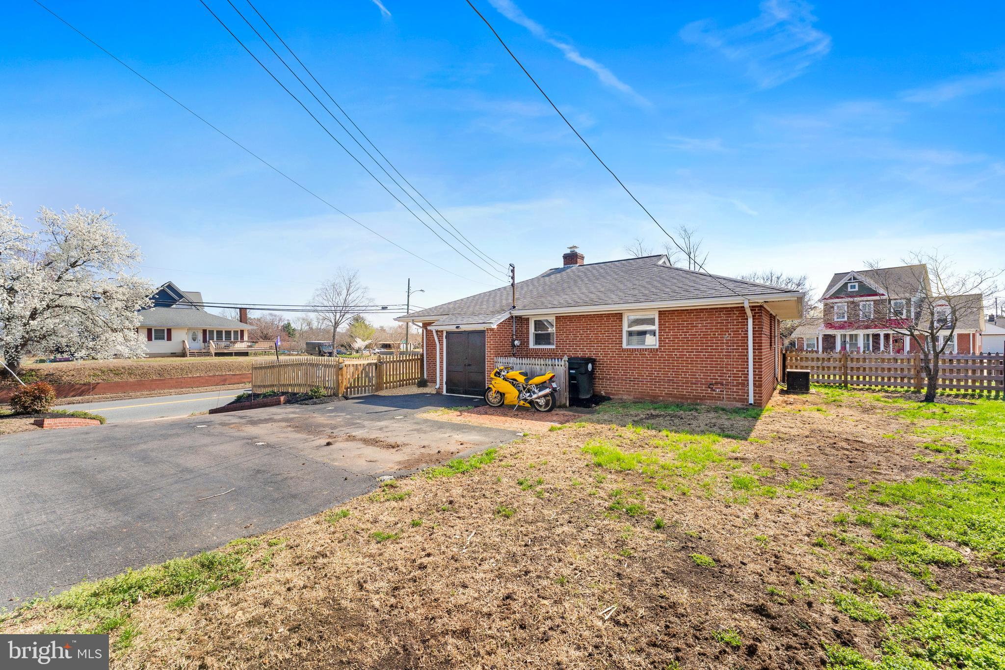 NORMANDY VILLAGE - Residential