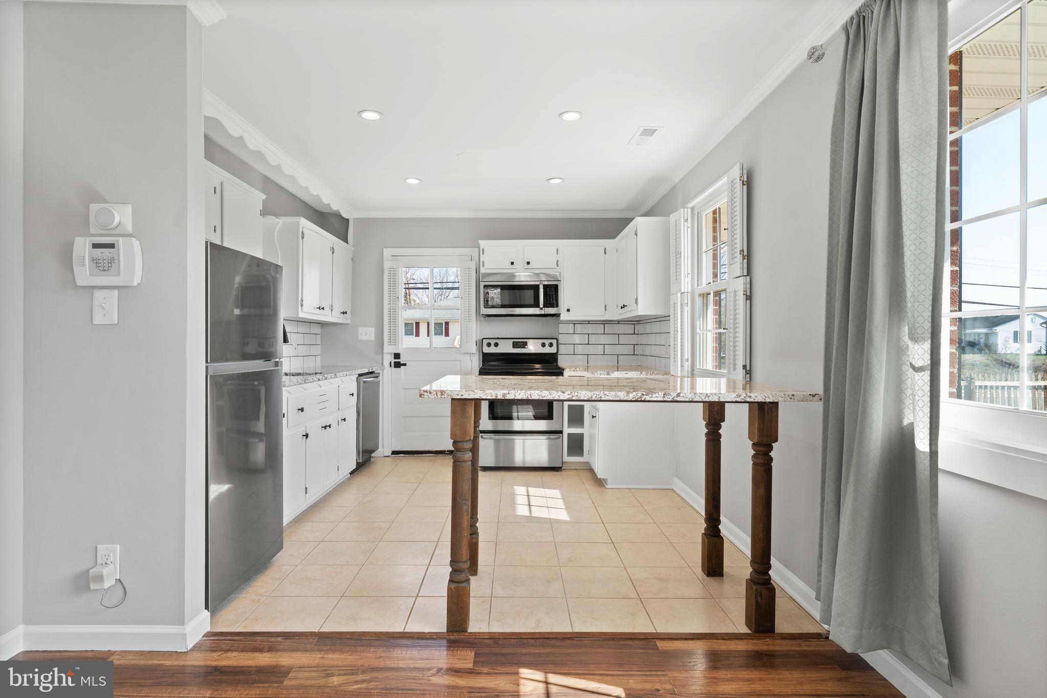 NORMANDY VILLAGE - Residential