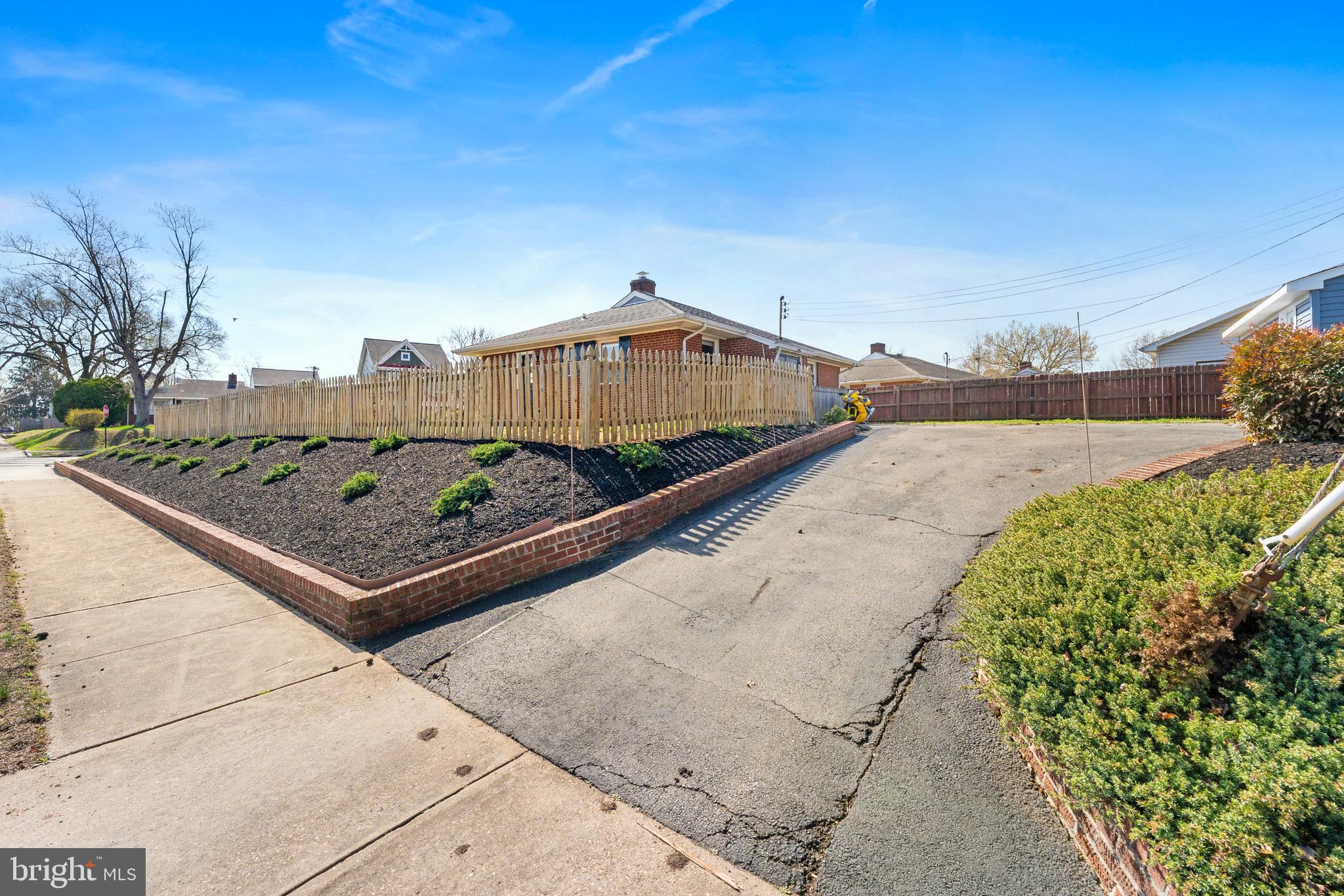 NORMANDY VILLAGE - Residential