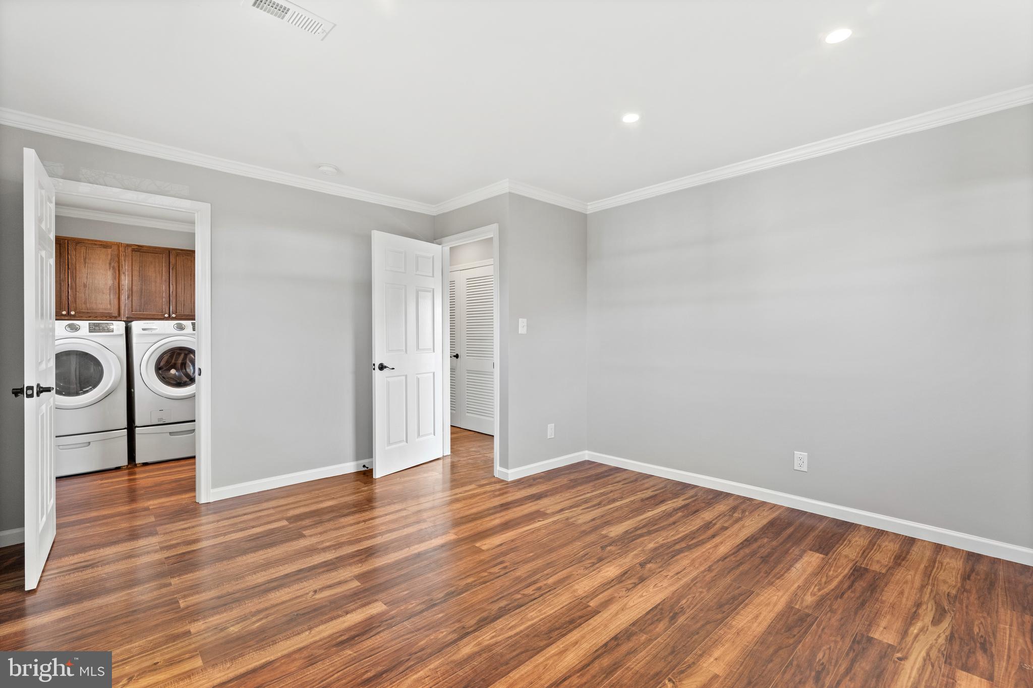 NORMANDY VILLAGE - Residential