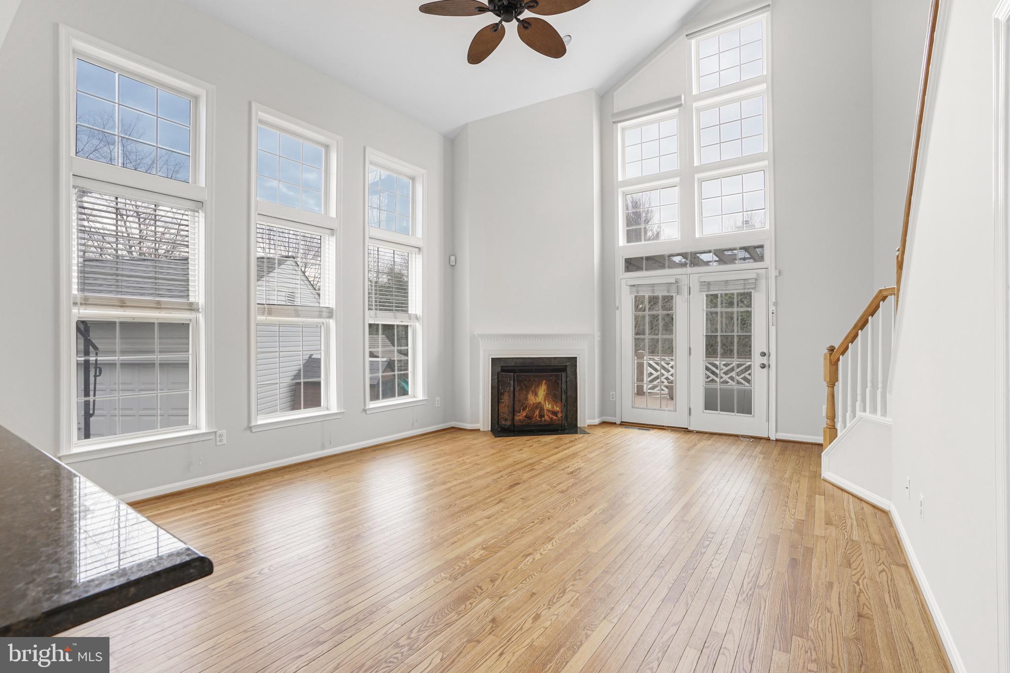 SOUTH RIDING - Residential