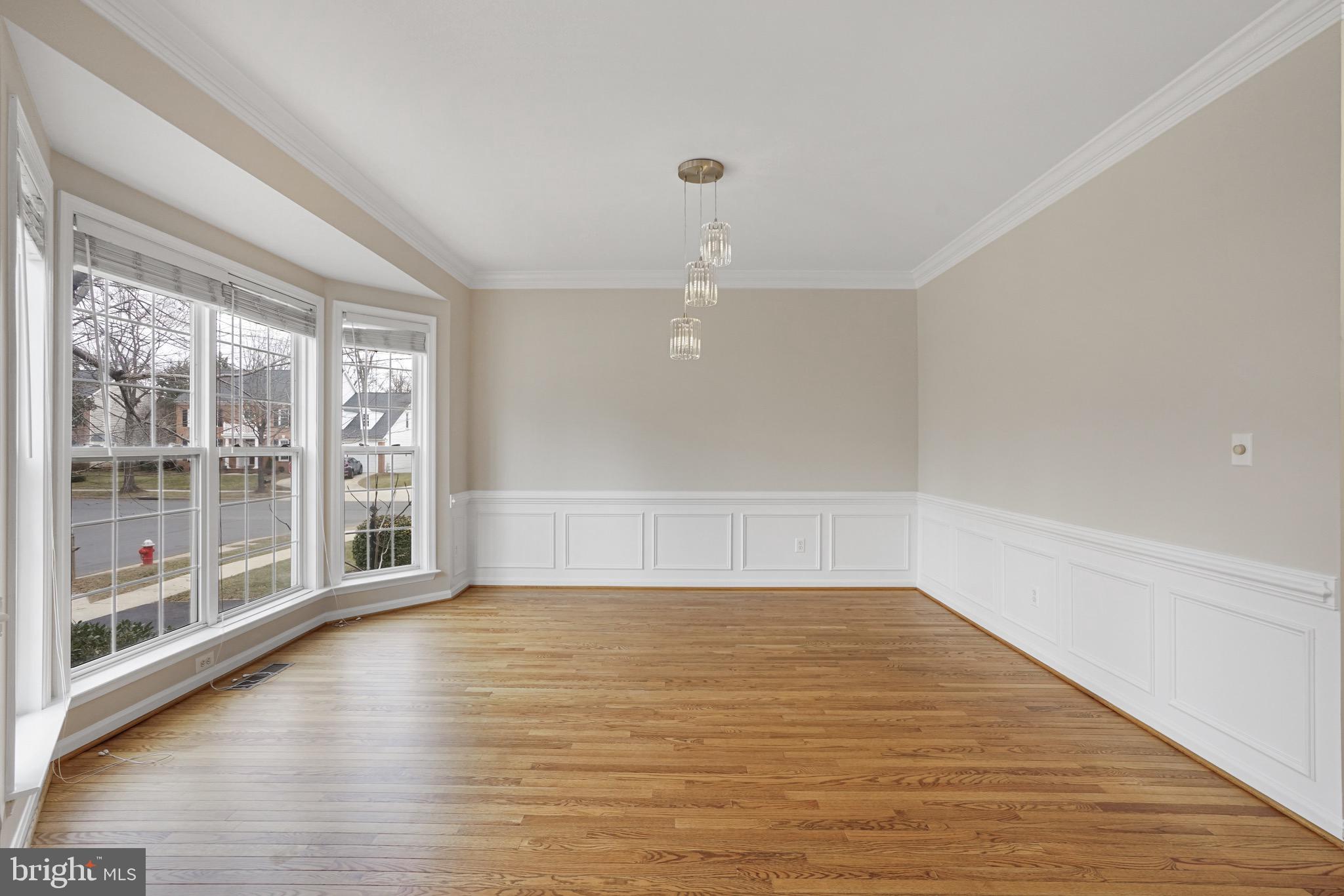 SOUTH RIDING - Residential