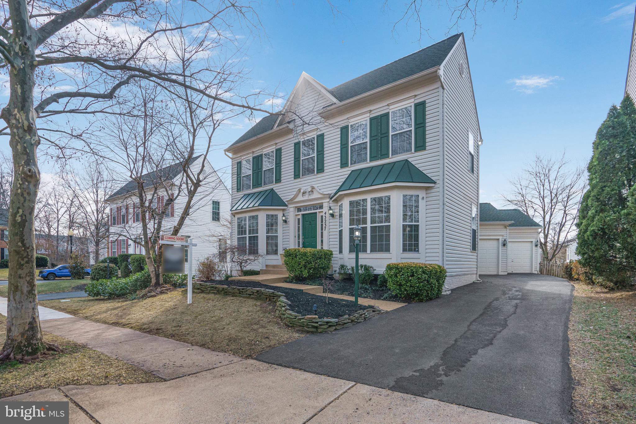 SOUTH RIDING - Residential