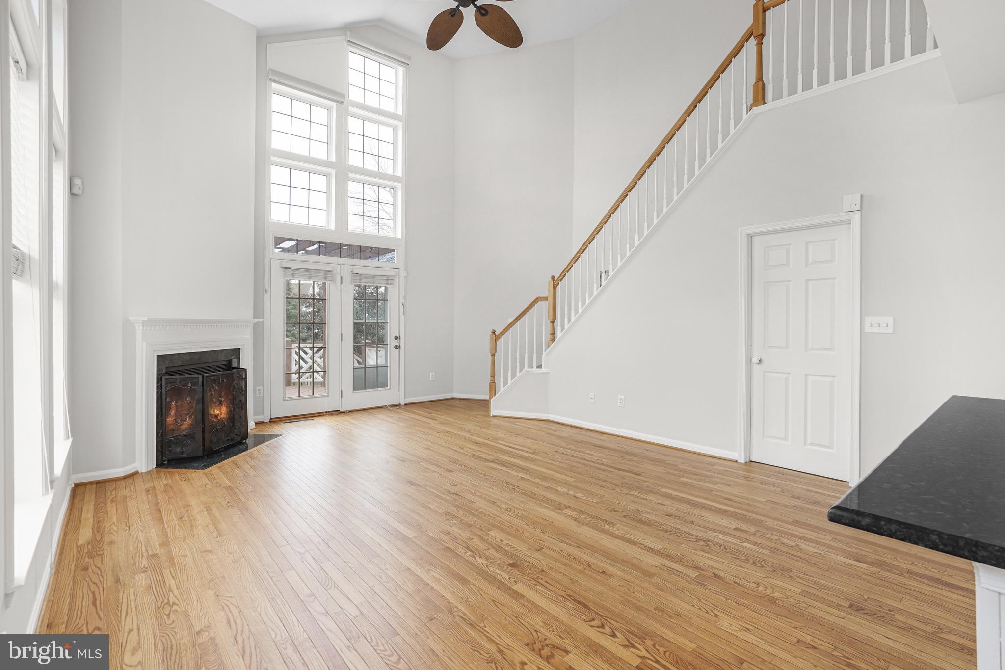 SOUTH RIDING - Residential