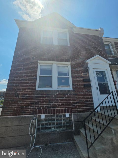 Townhouse For Rent - 4344 Vista Street #1<br/> PHILADELPHIA, PA 19136
