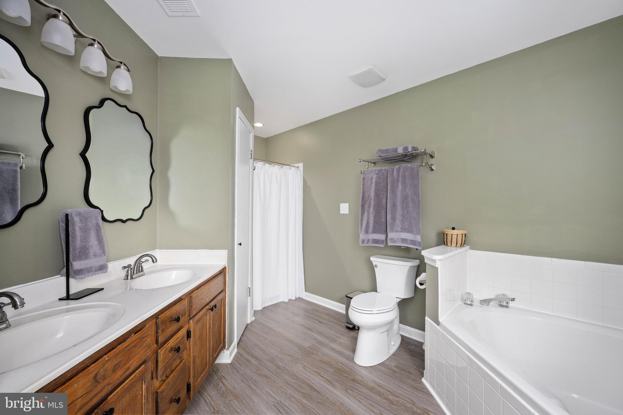 KINGSWOOD - Residential