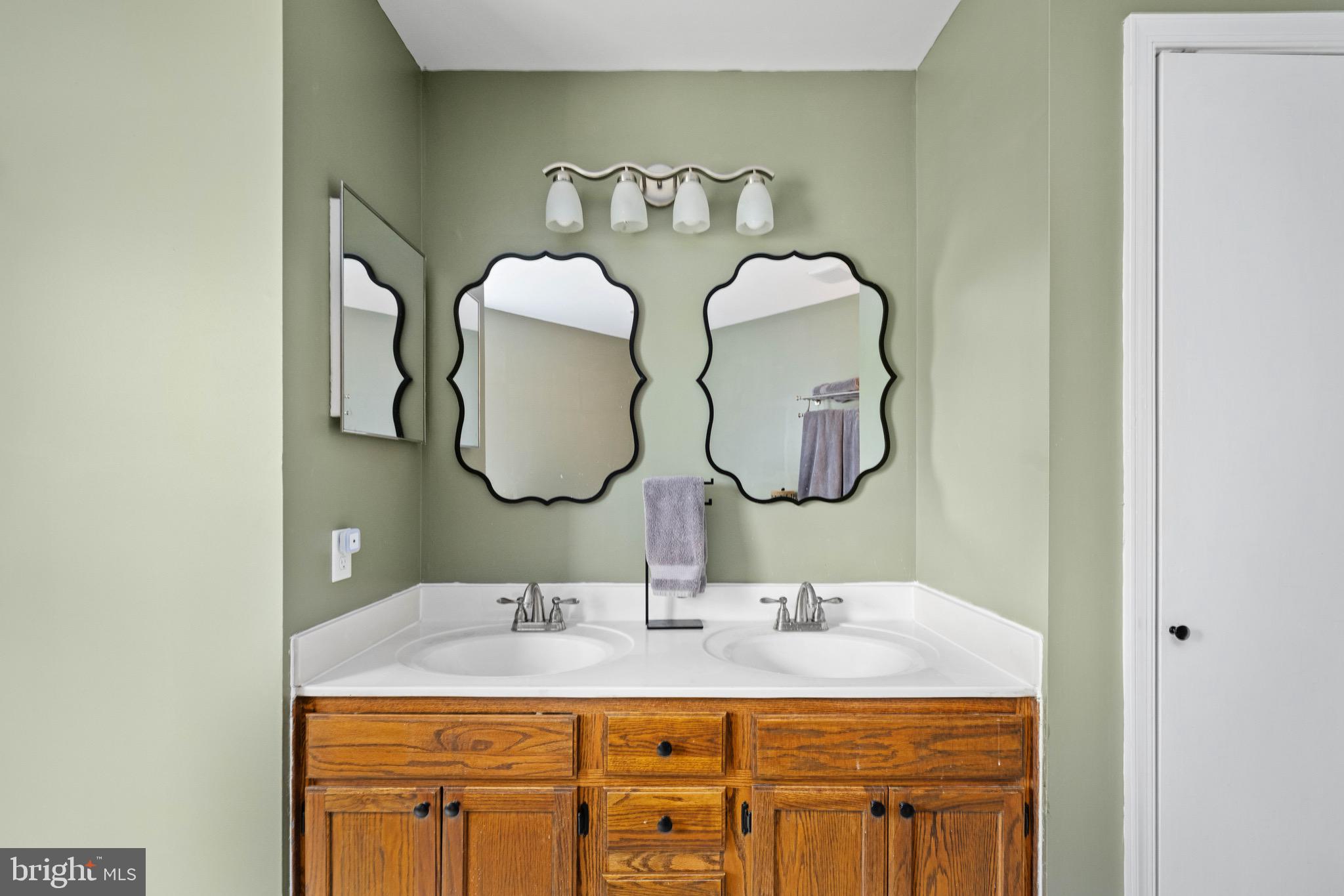 KINGSWOOD - Residential