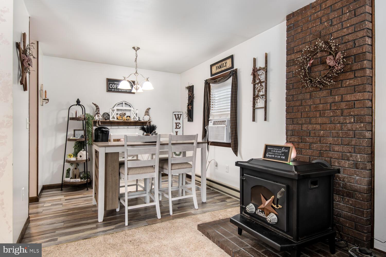 CHESTER HARBOR - Residential