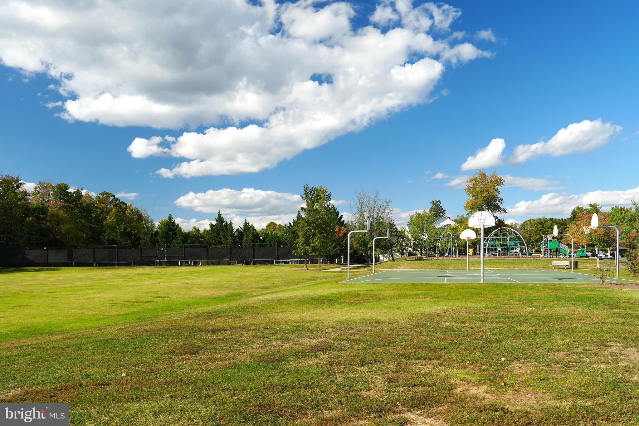 BELMONT COUNTRY CLUB - Residential