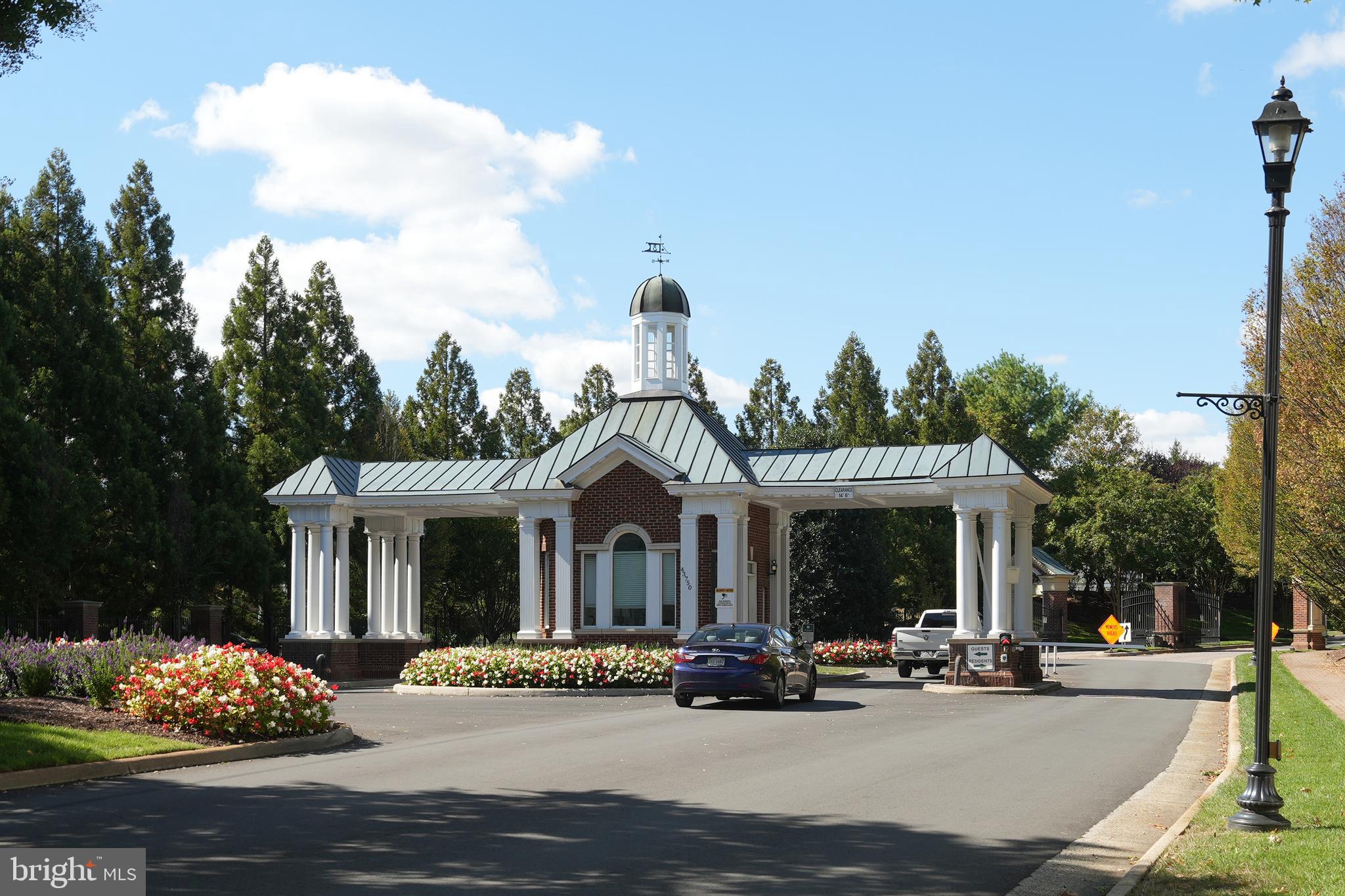 BELMONT COUNTRY CLUB - Residential