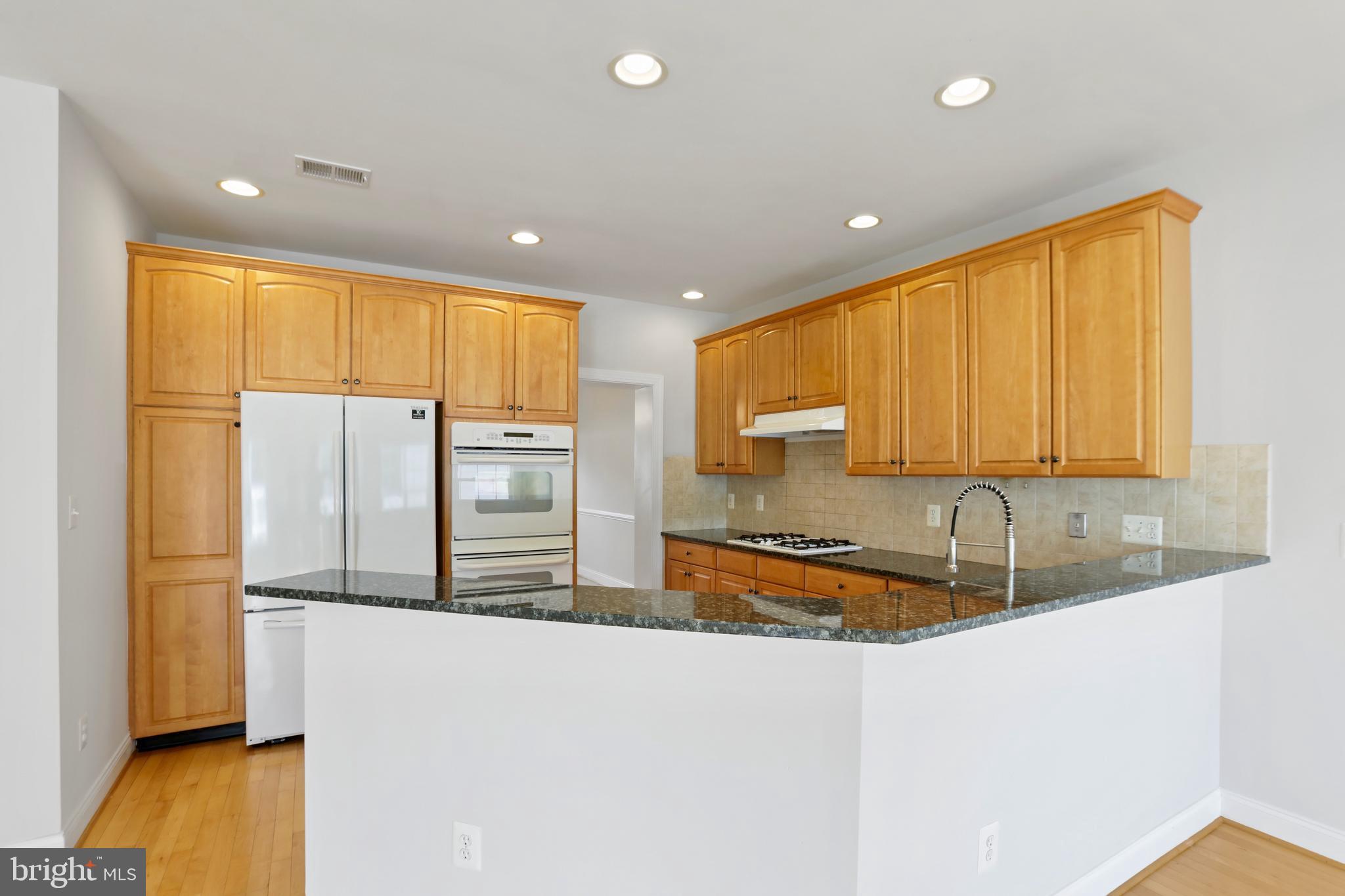 BELMONT COUNTRY CLUB - Residential