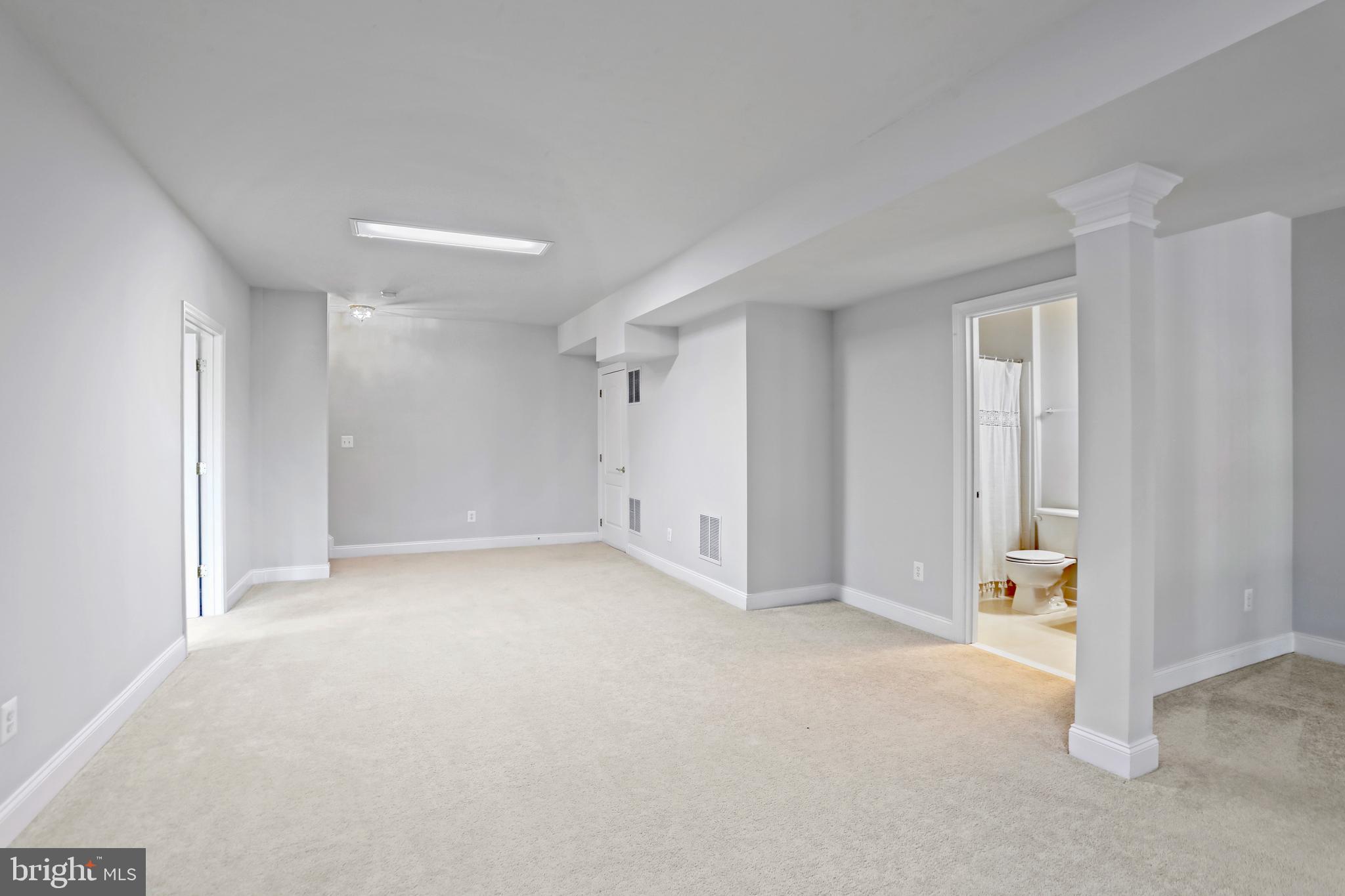 BELMONT COUNTRY CLUB - Residential