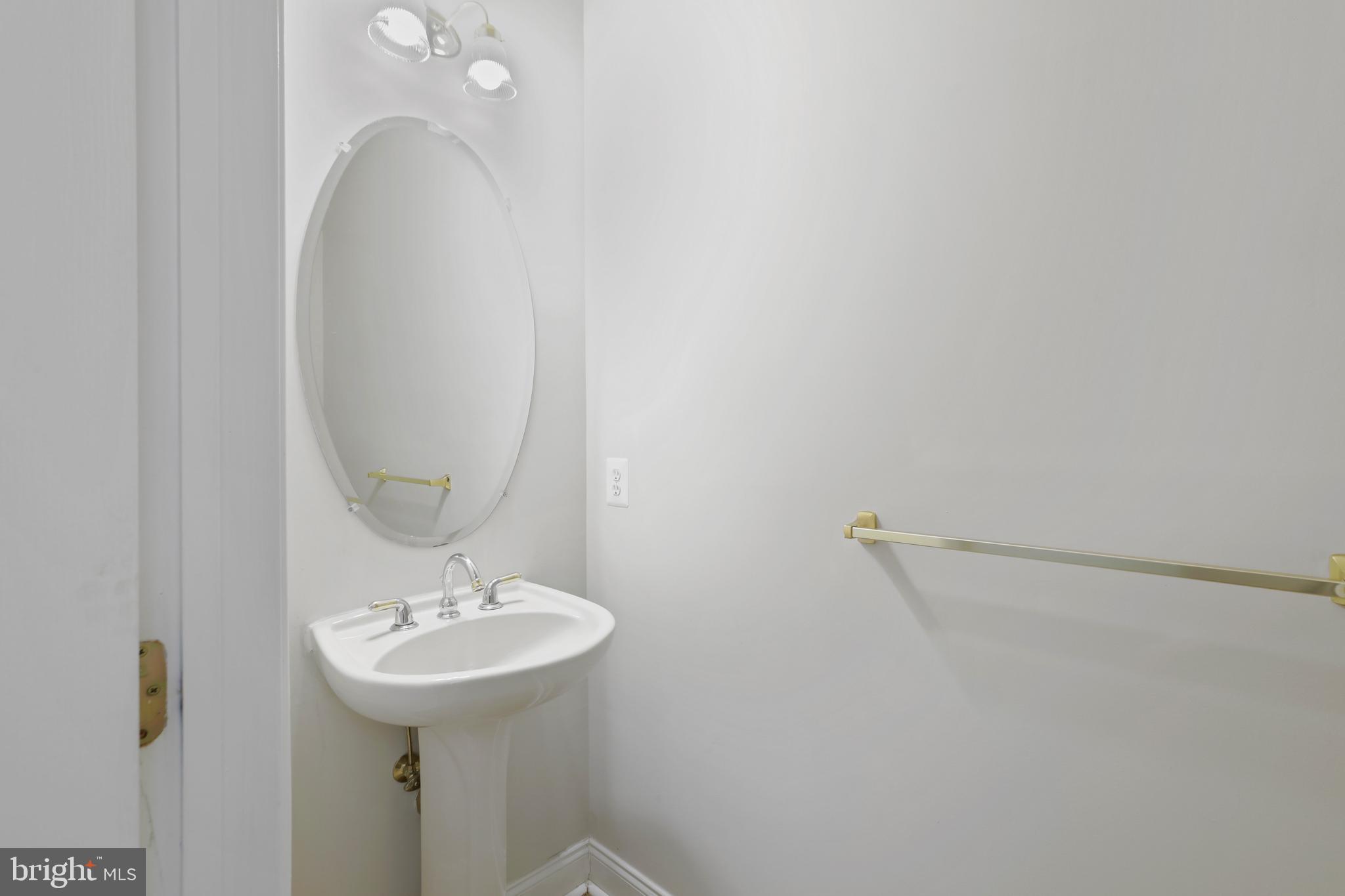 BELMONT COUNTRY CLUB - Residential