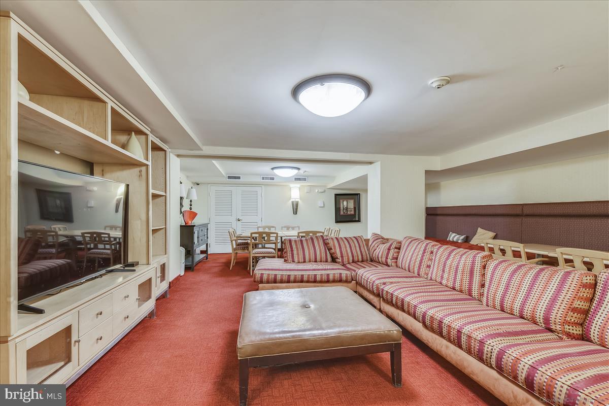 FOGGY BOTTOM - Residential Lease