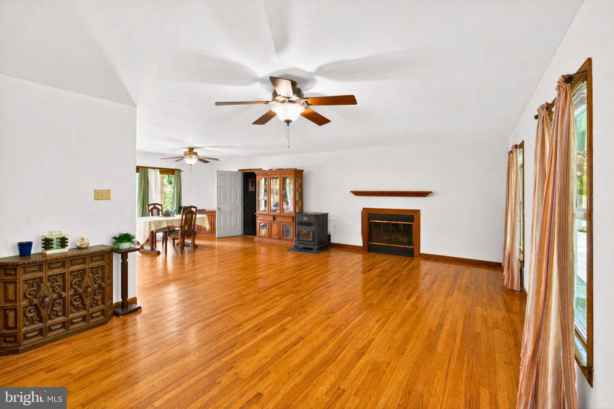 POTOMAC VALLEY FARMS - Residential