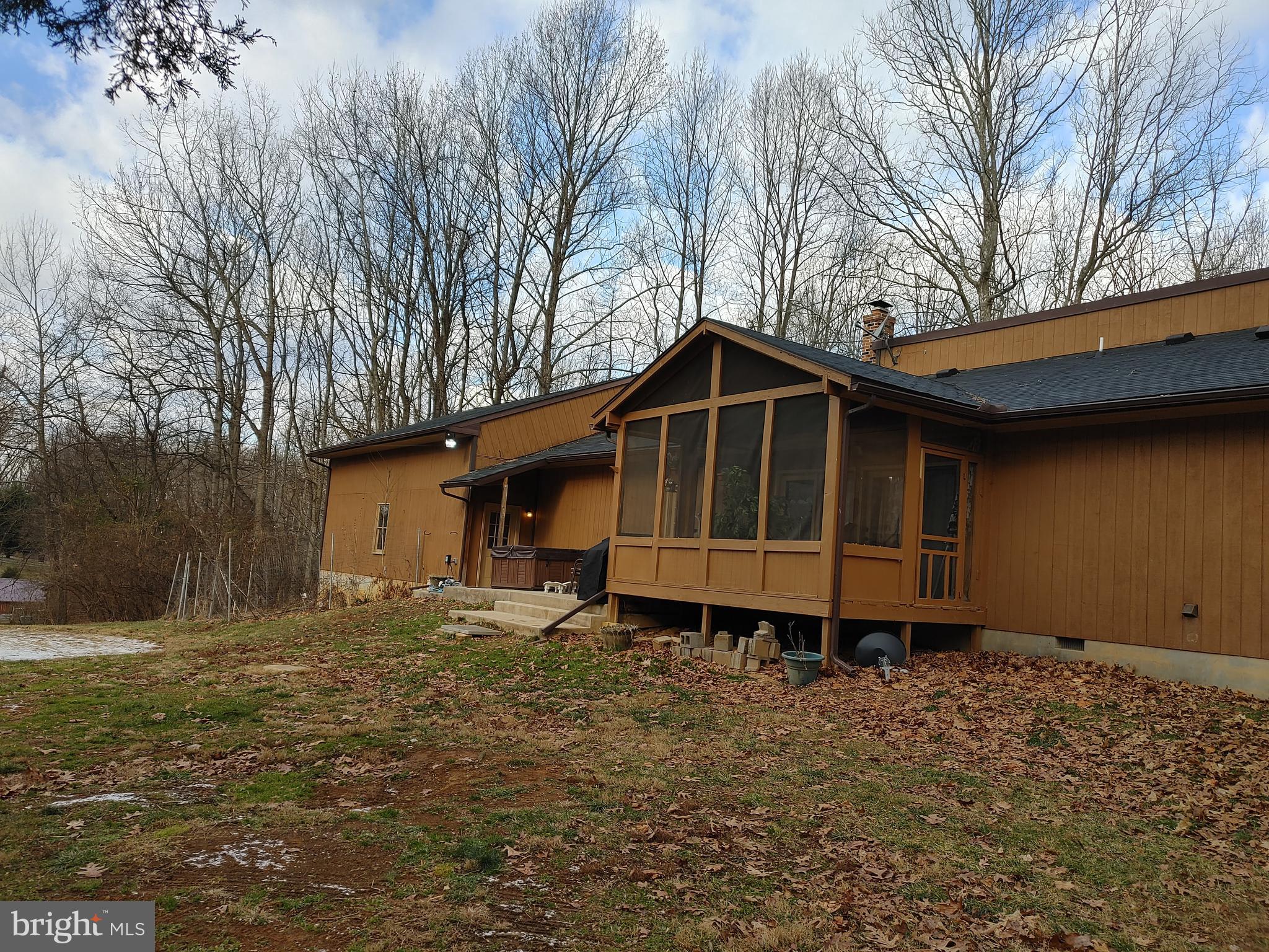 POTOMAC VALLEY FARMS - Residential