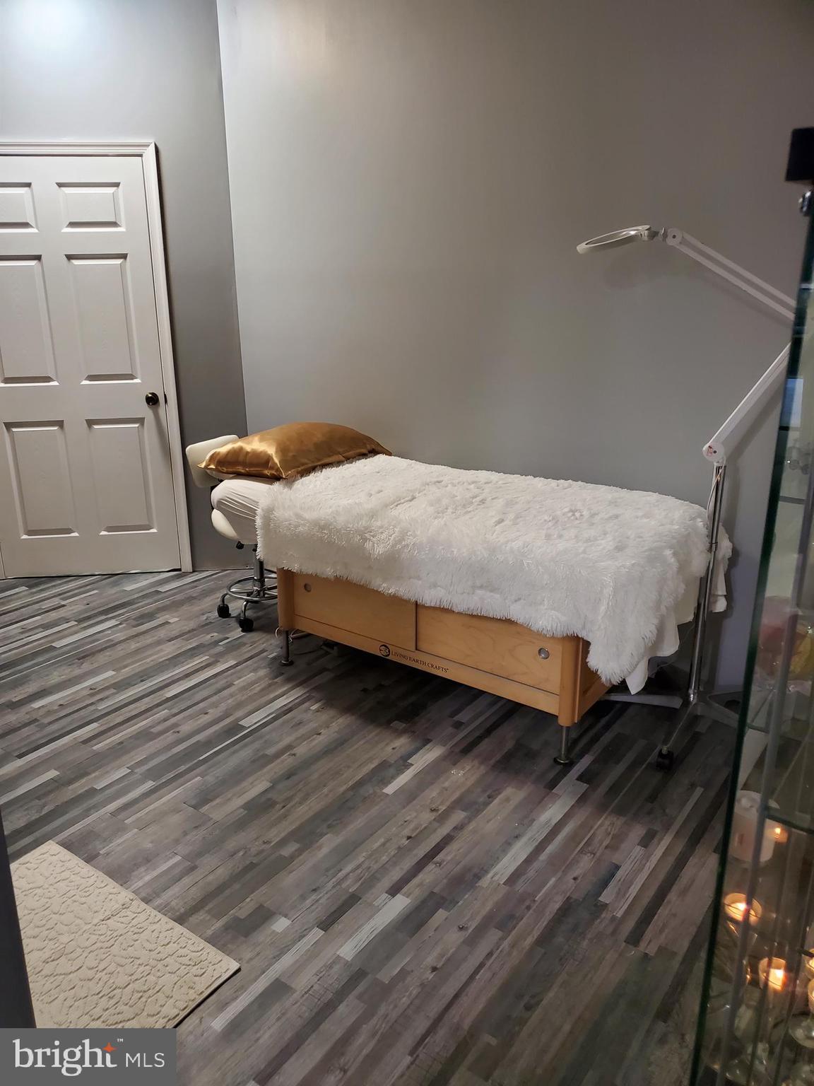 POTOMAC VALLEY FARMS - Residential