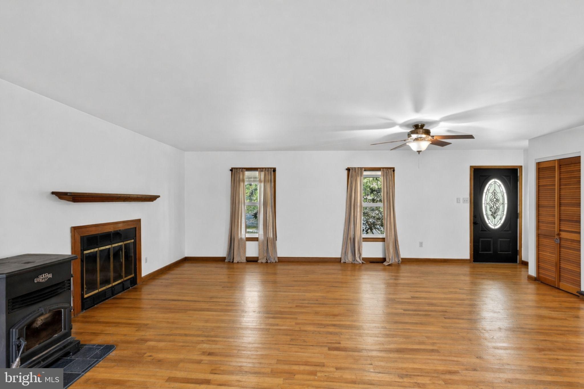 POTOMAC VALLEY FARMS - Residential