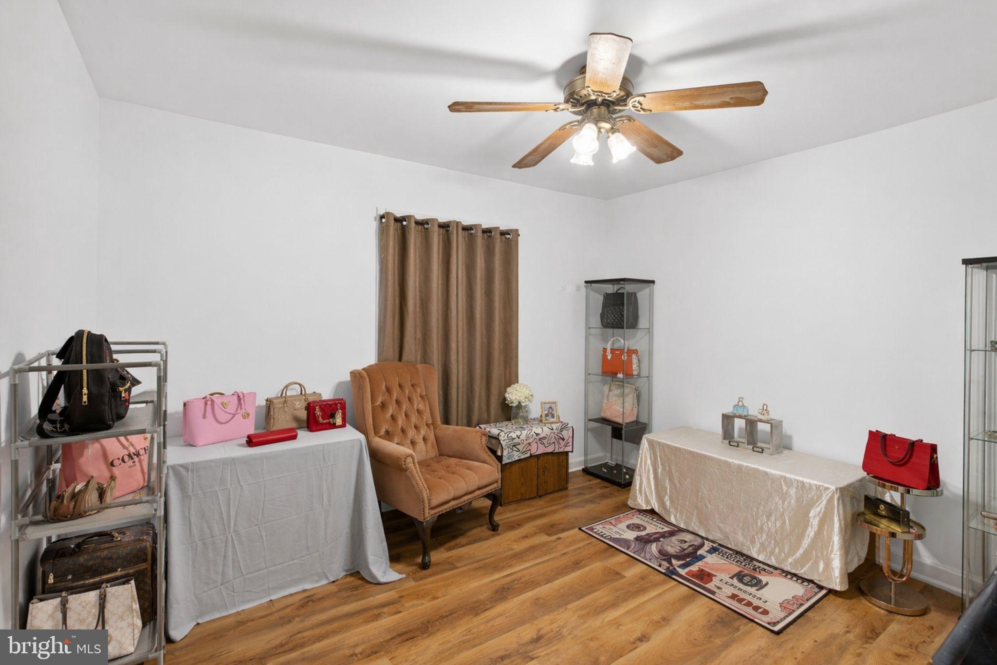 POTOMAC VALLEY FARMS - Residential