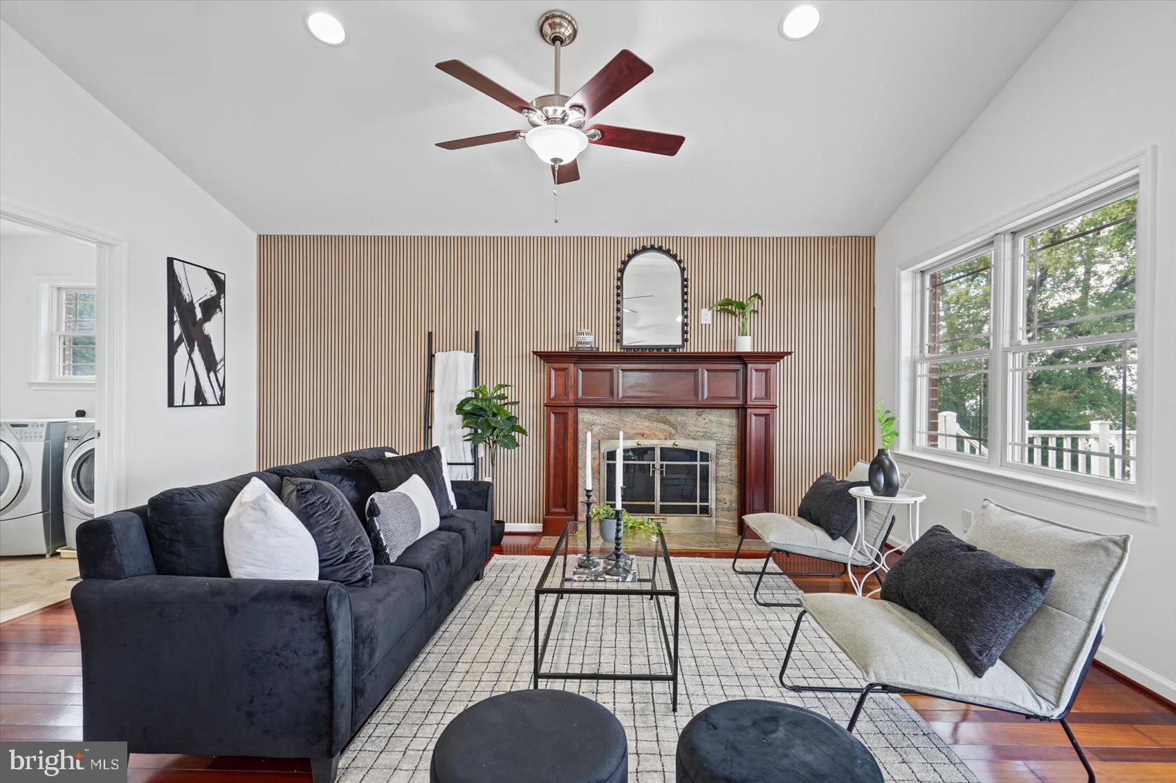 1332 BURKE ROAD