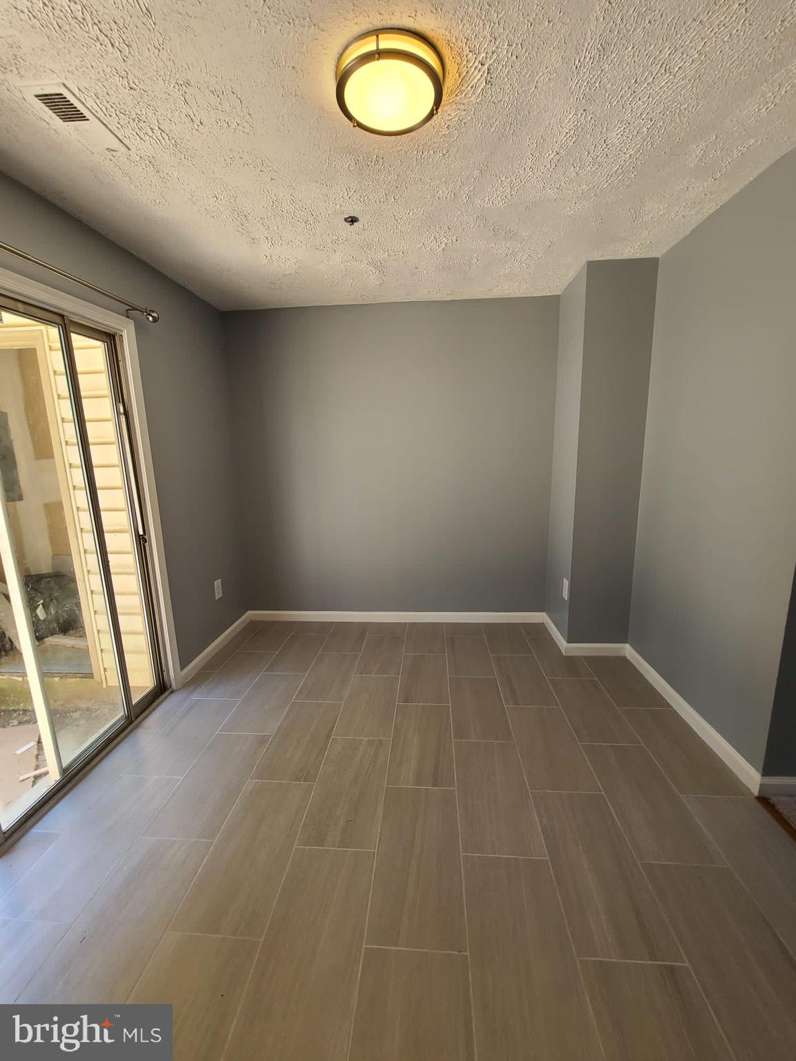 COLONY SQUARE - Residential