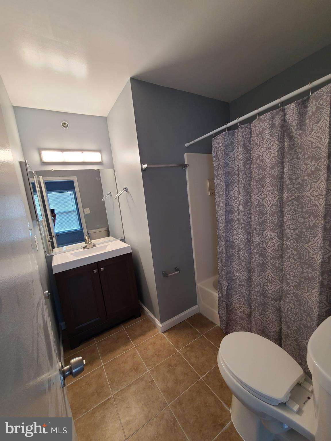 COLONY SQUARE - Residential