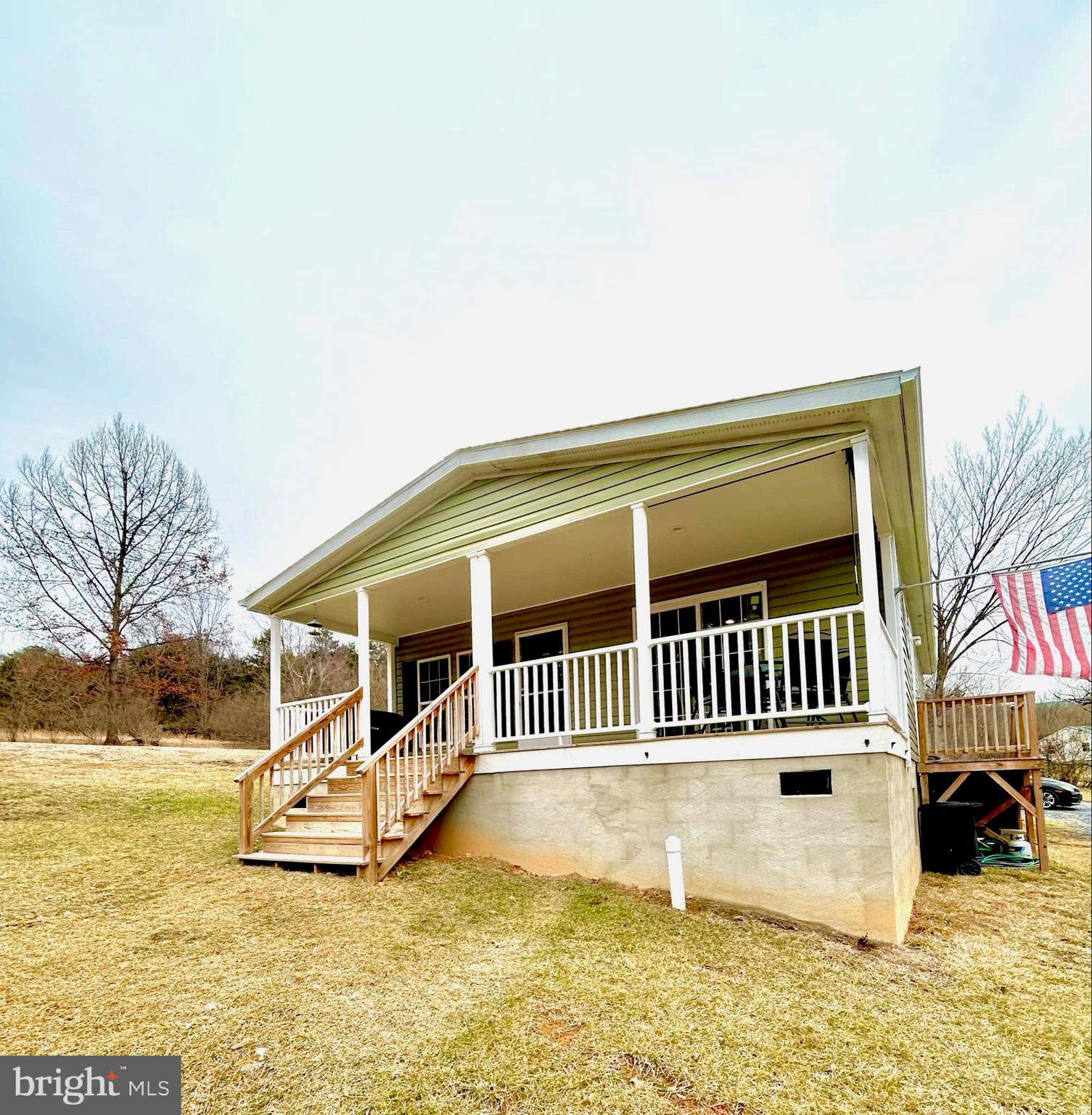 SHENANDOAH RIVER BEND - Residential