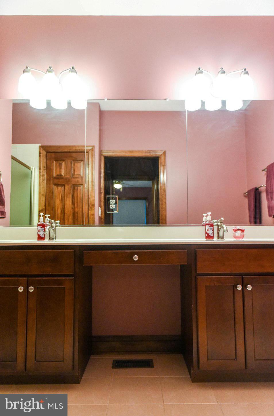 MCKAYS BEACH - Residential