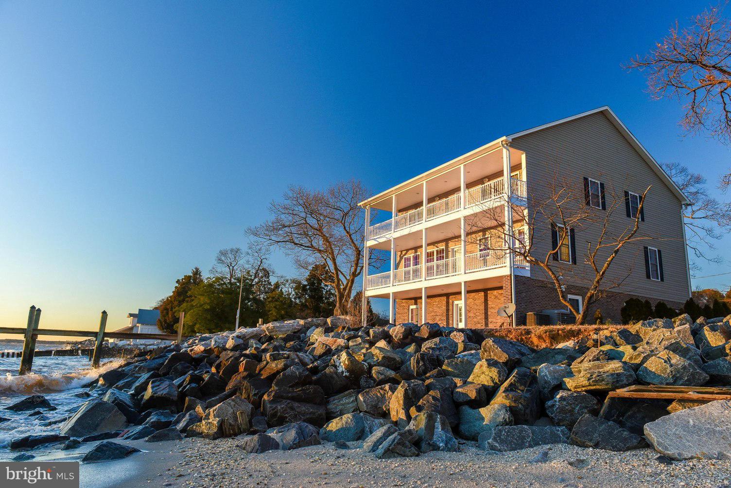 MCKAYS BEACH - Residential