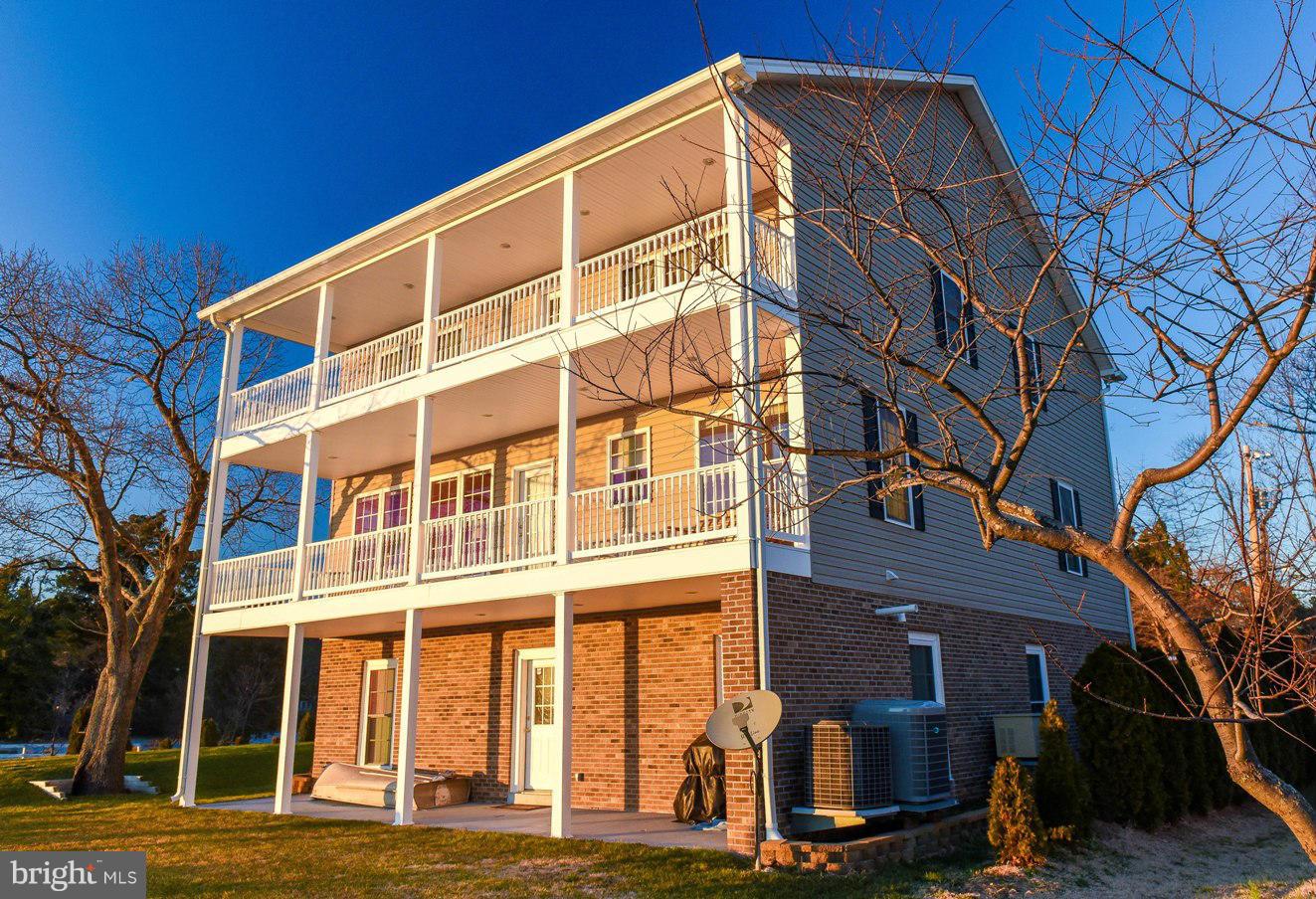 MCKAYS BEACH - Residential