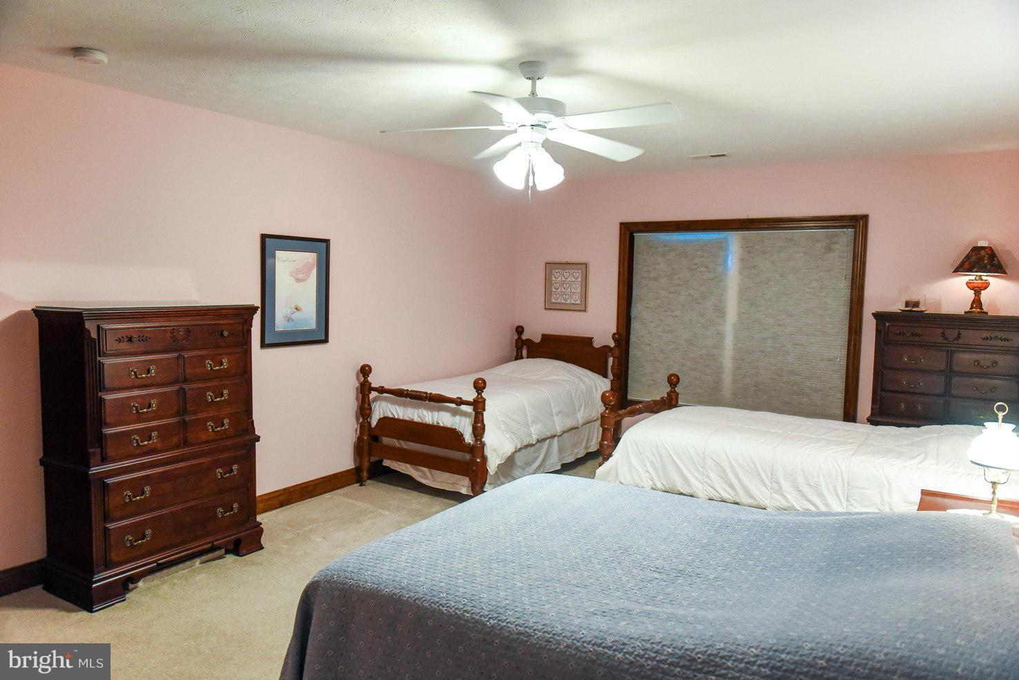 MCKAYS BEACH - Residential