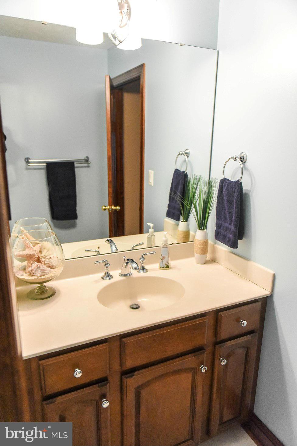 MCKAYS BEACH - Residential