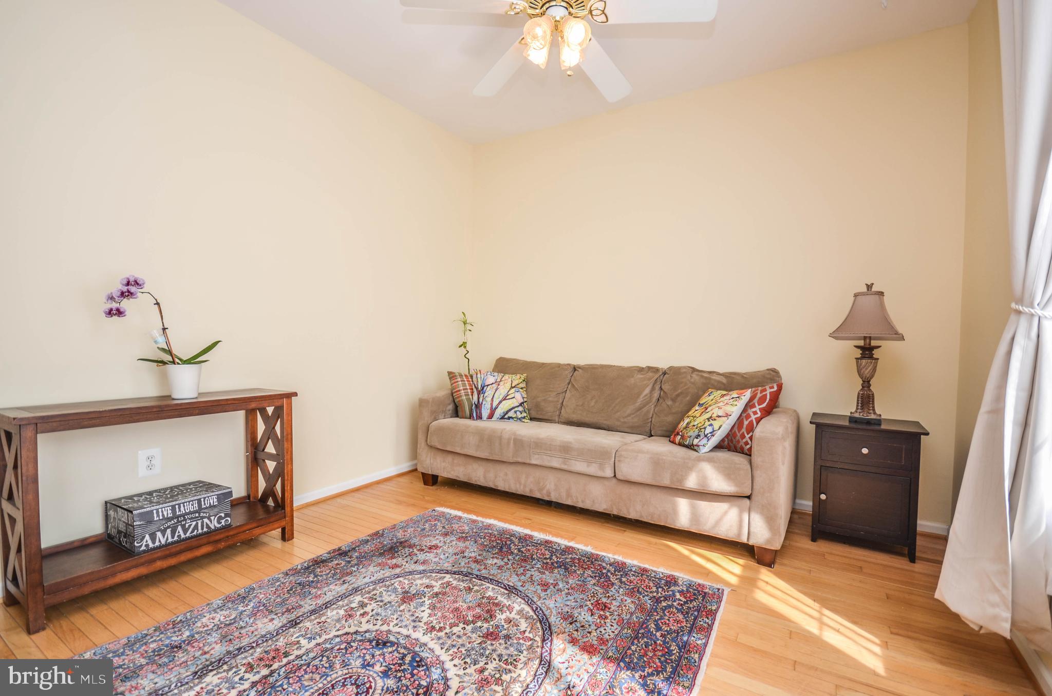 KINGSVIEW VILLAGE - Residential Lease