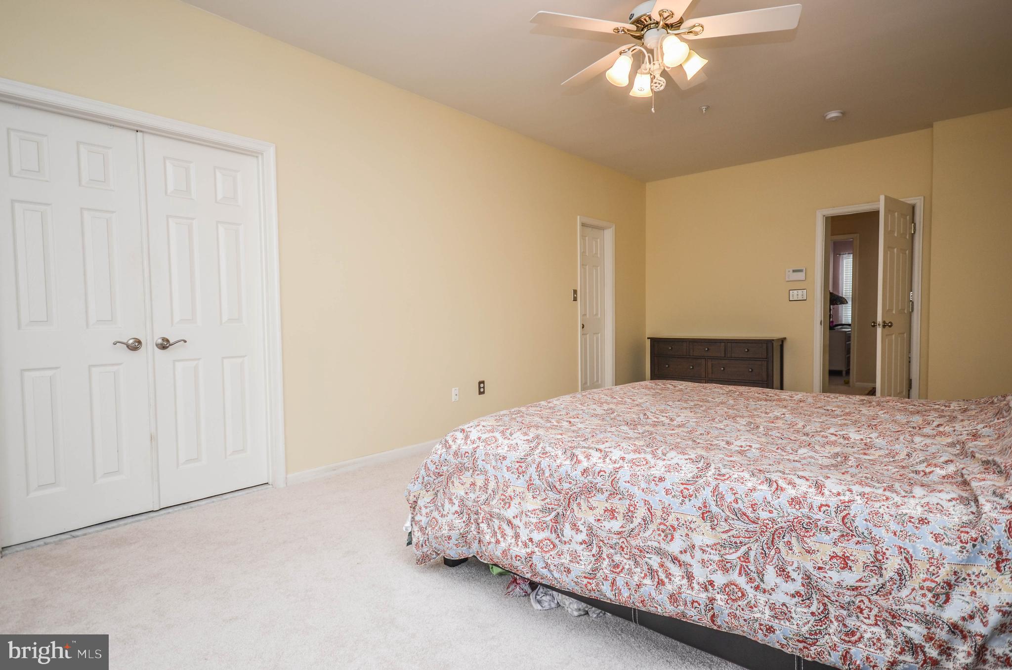 KINGSVIEW VILLAGE - Residential Lease