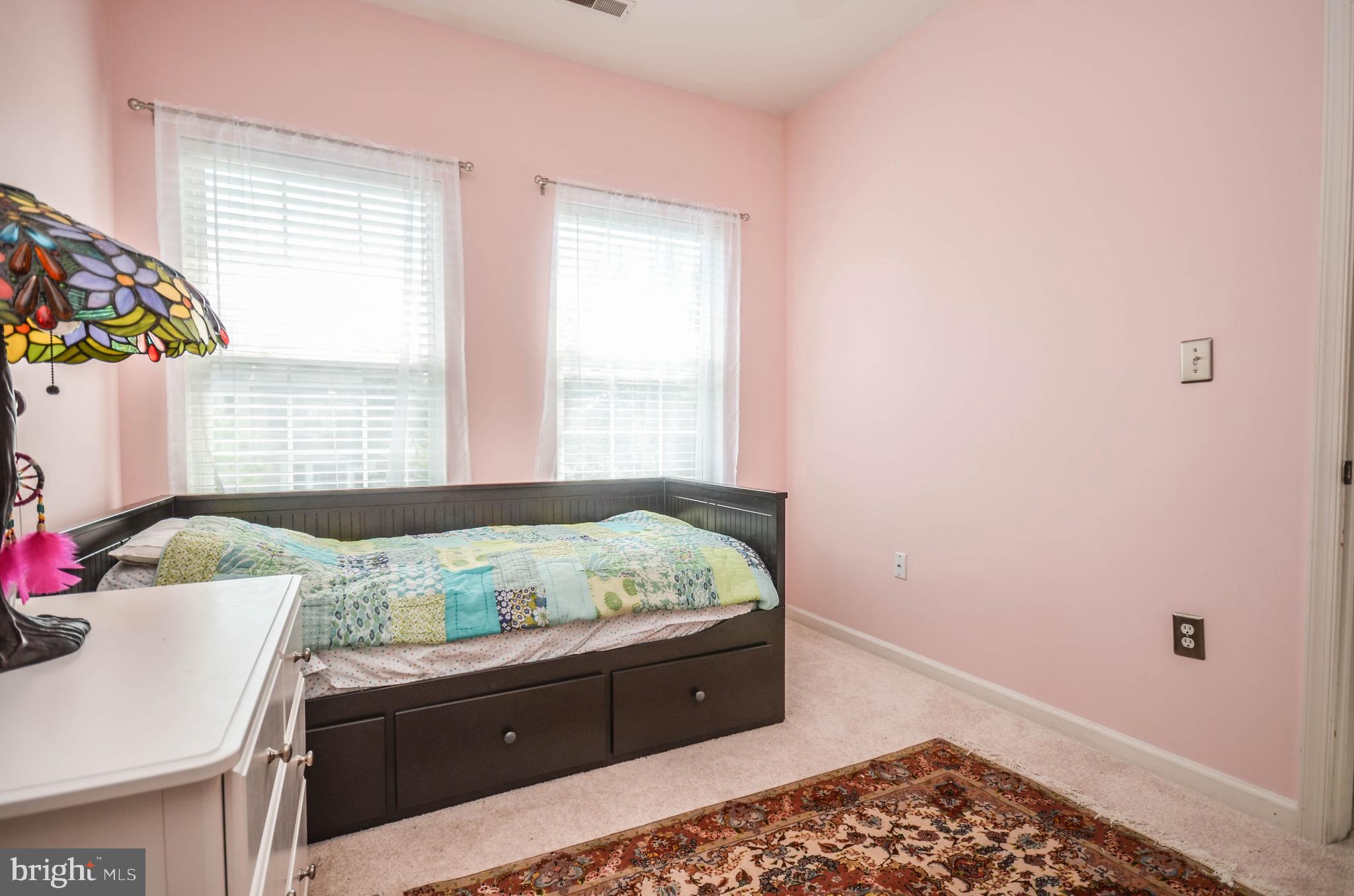 KINGSVIEW VILLAGE - Residential Lease