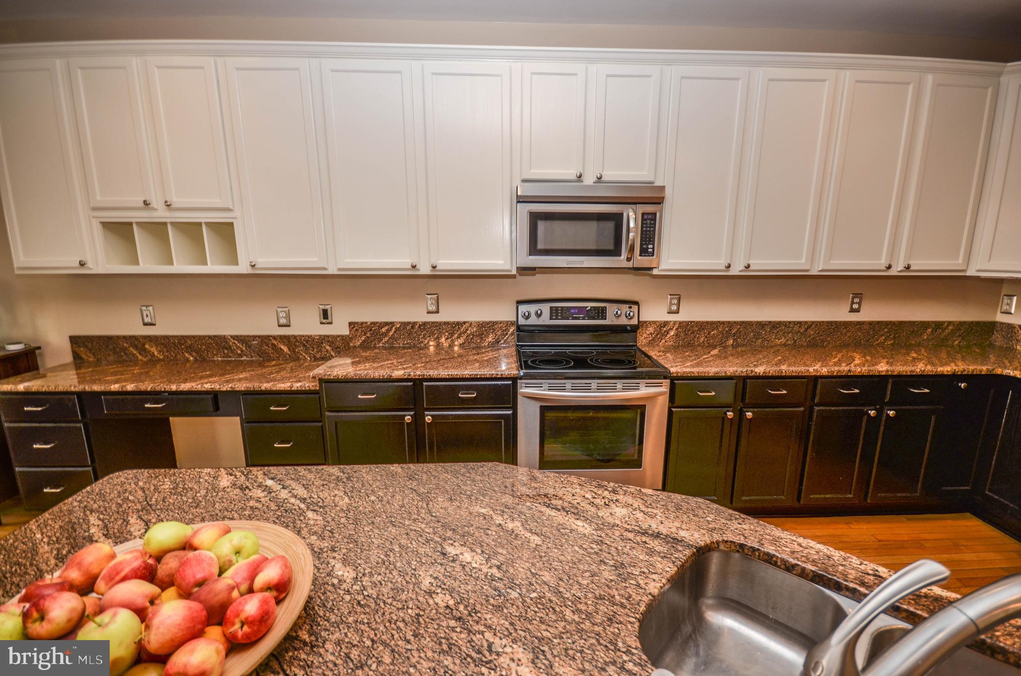 KINGSVIEW VILLAGE - Residential Lease