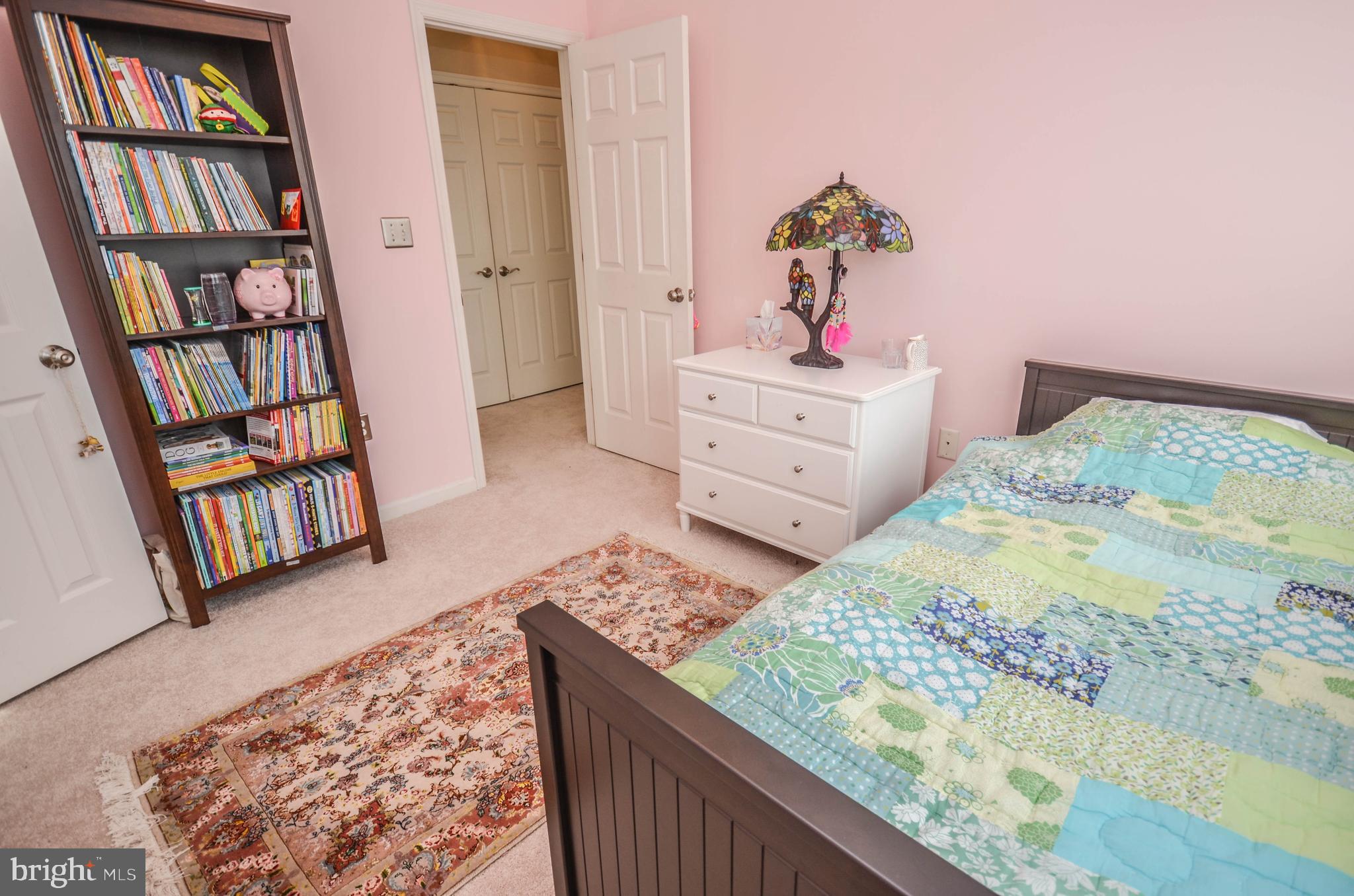 KINGSVIEW VILLAGE - Residential Lease